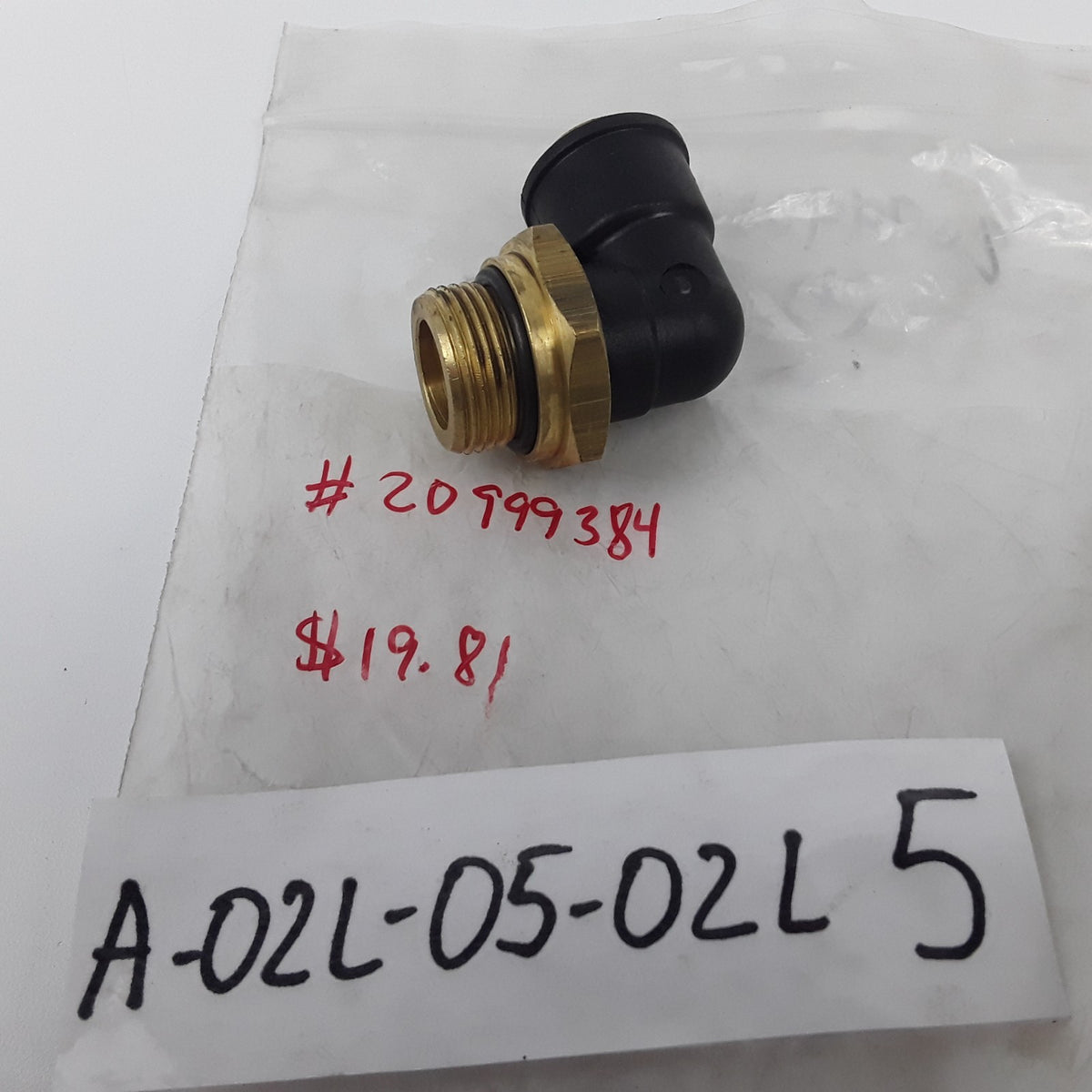90° Male Elbow Fitting Swivel M22 x 1.5 X 1/2 For Volvo VNL 670 Gen 2 2003-2019