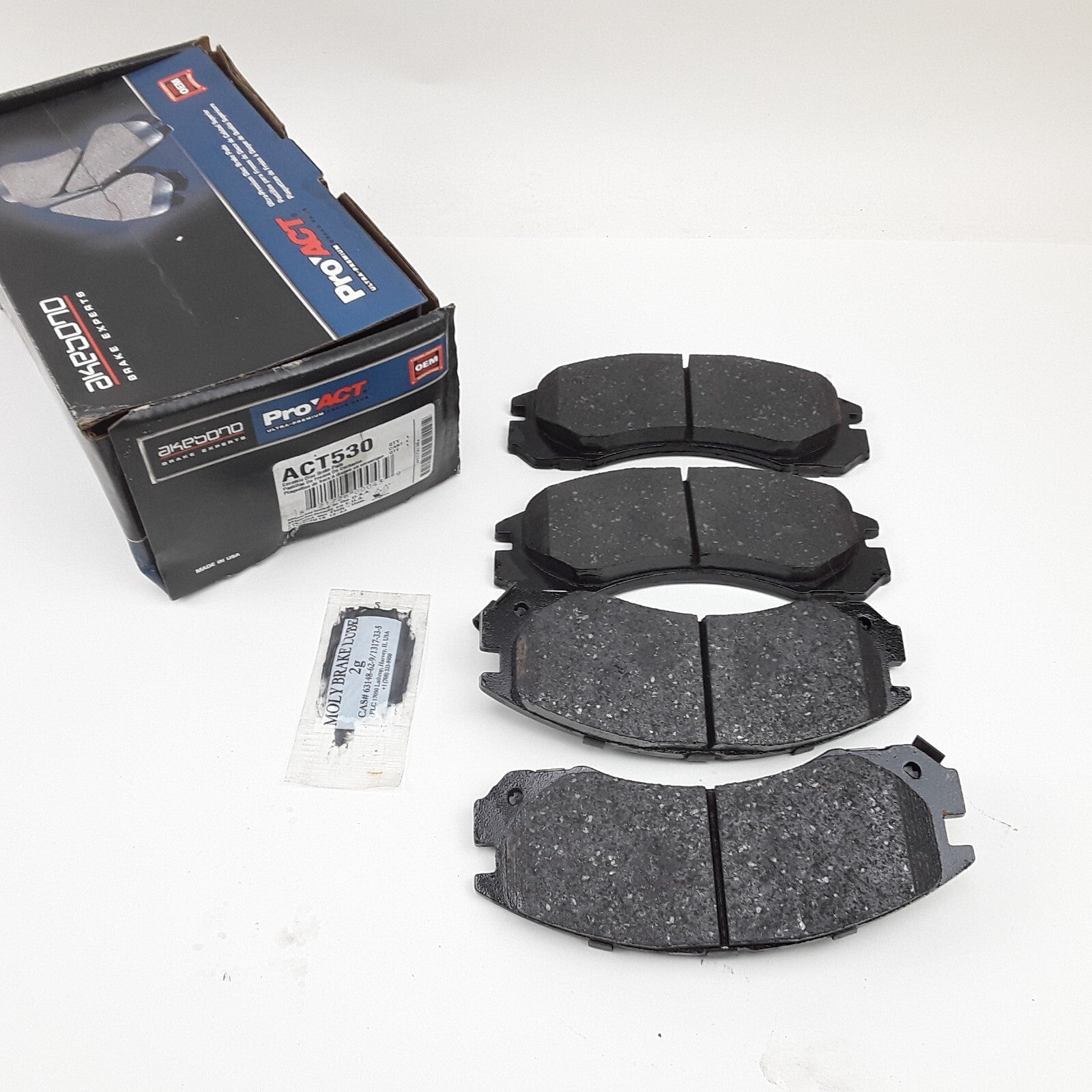Front Disc Brake Pad Fits Mitsubishi Dodge Eagle Plymouth 1991-2006, 2009-2014