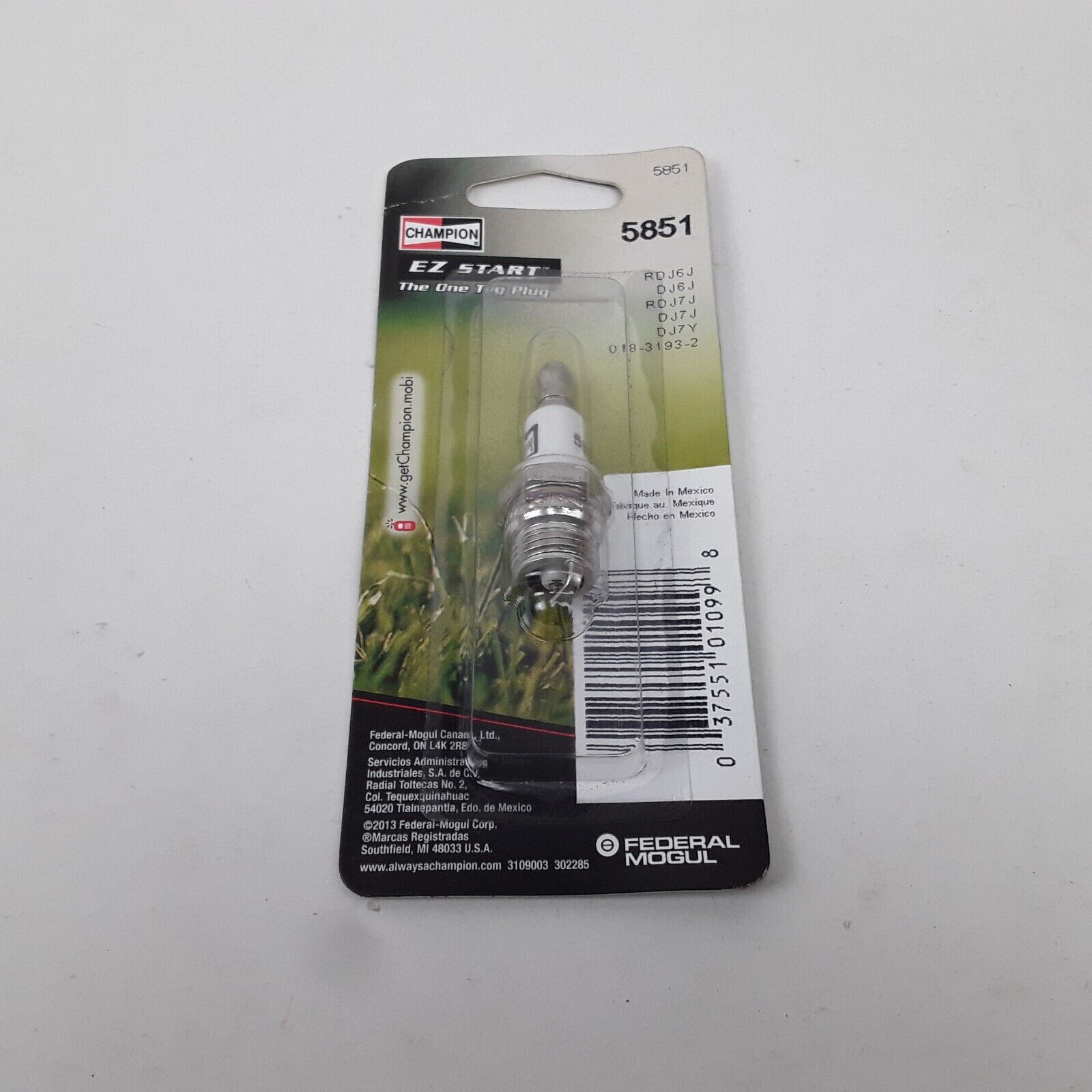Champion 5851 EZ Start Plug Small Engine Replace DJ6J RDJ6J RDJ7Y 851EZ E3 16