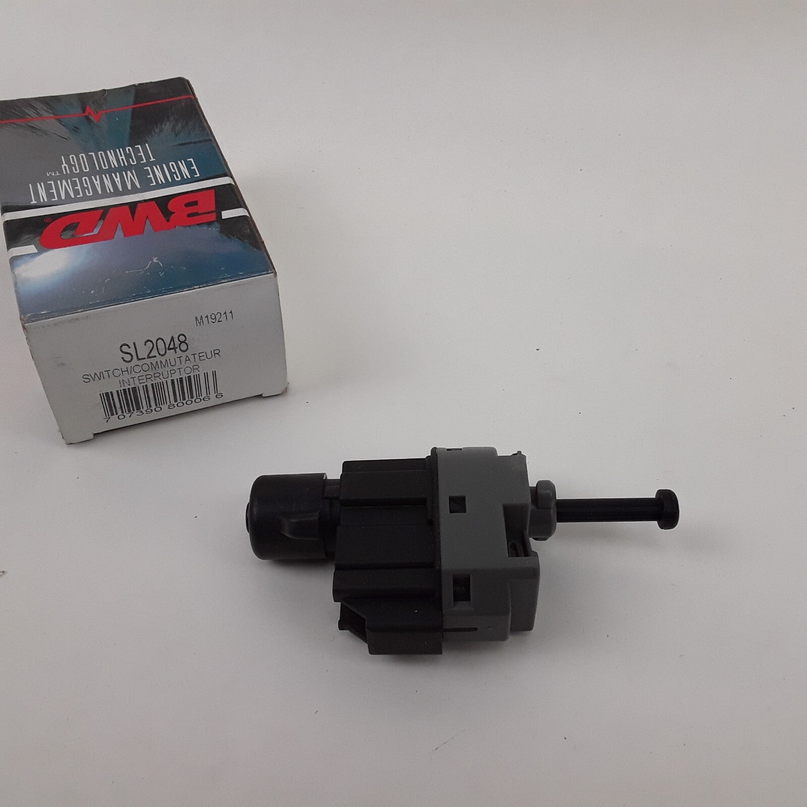 Stoplight Switch Fits Ford Thunderbird 2002-2005 Jaguar S-Type 2000-2004