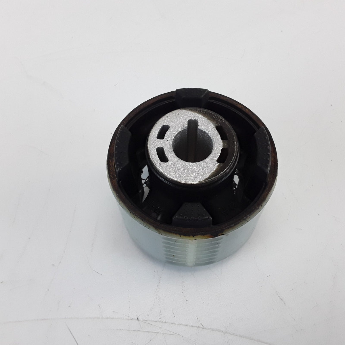 1109296-00-C Right Rear Drive Unit Bushing For Tesla Model 3 S X Y 2021-2025 OEM