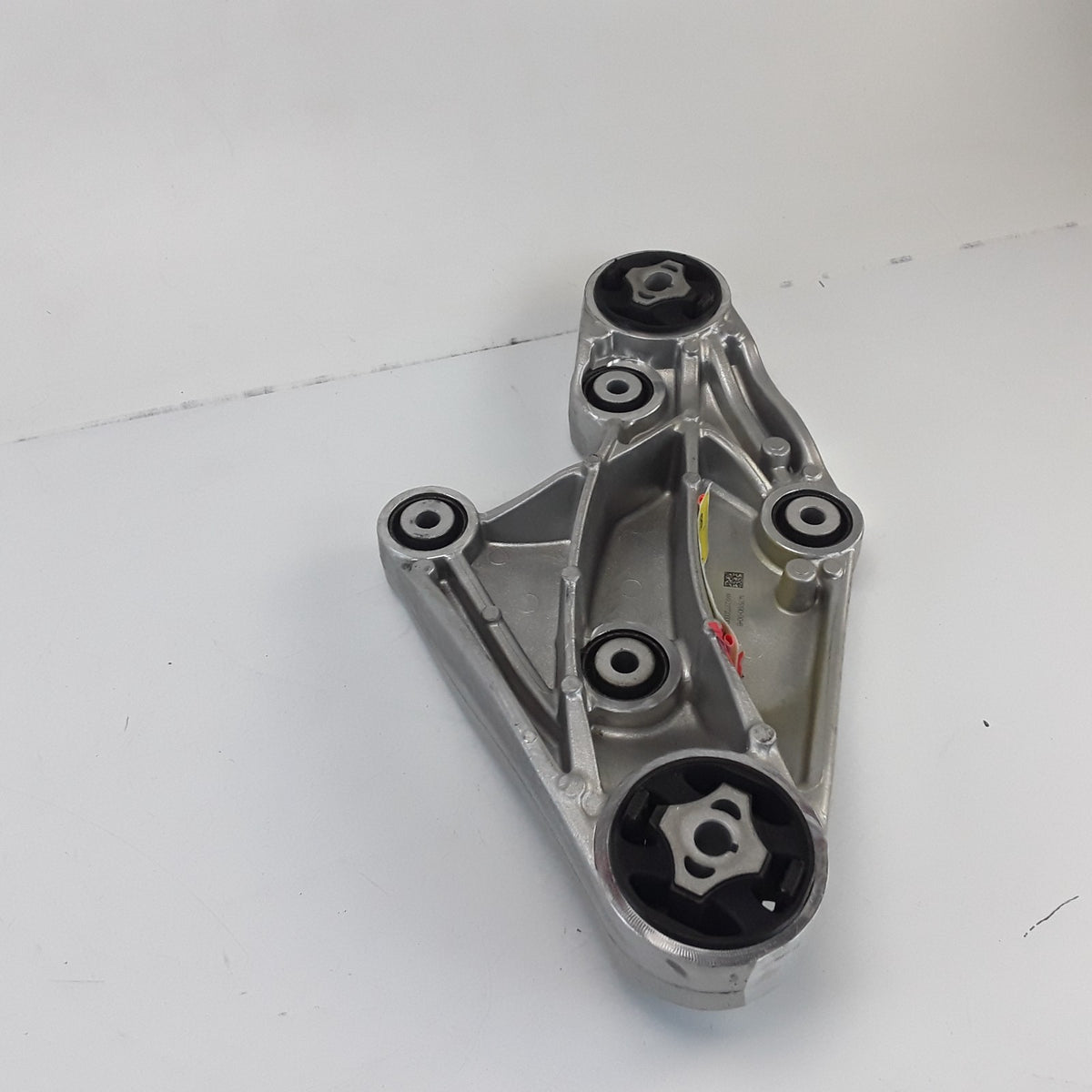 2016-2020 Tesla Model X Awd Front Motor Unit Right Carrier Support Mount Bracket