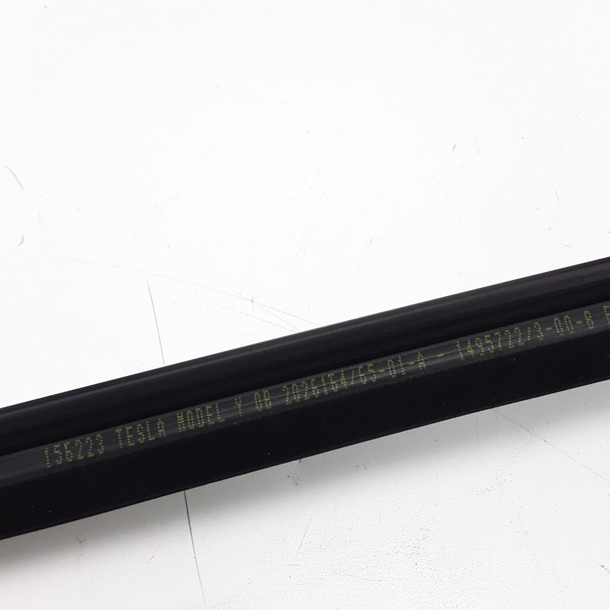 NEW OEM For Tesla Model Y Outer Belt Assembly Front Door Right Hand 2022804-21-A