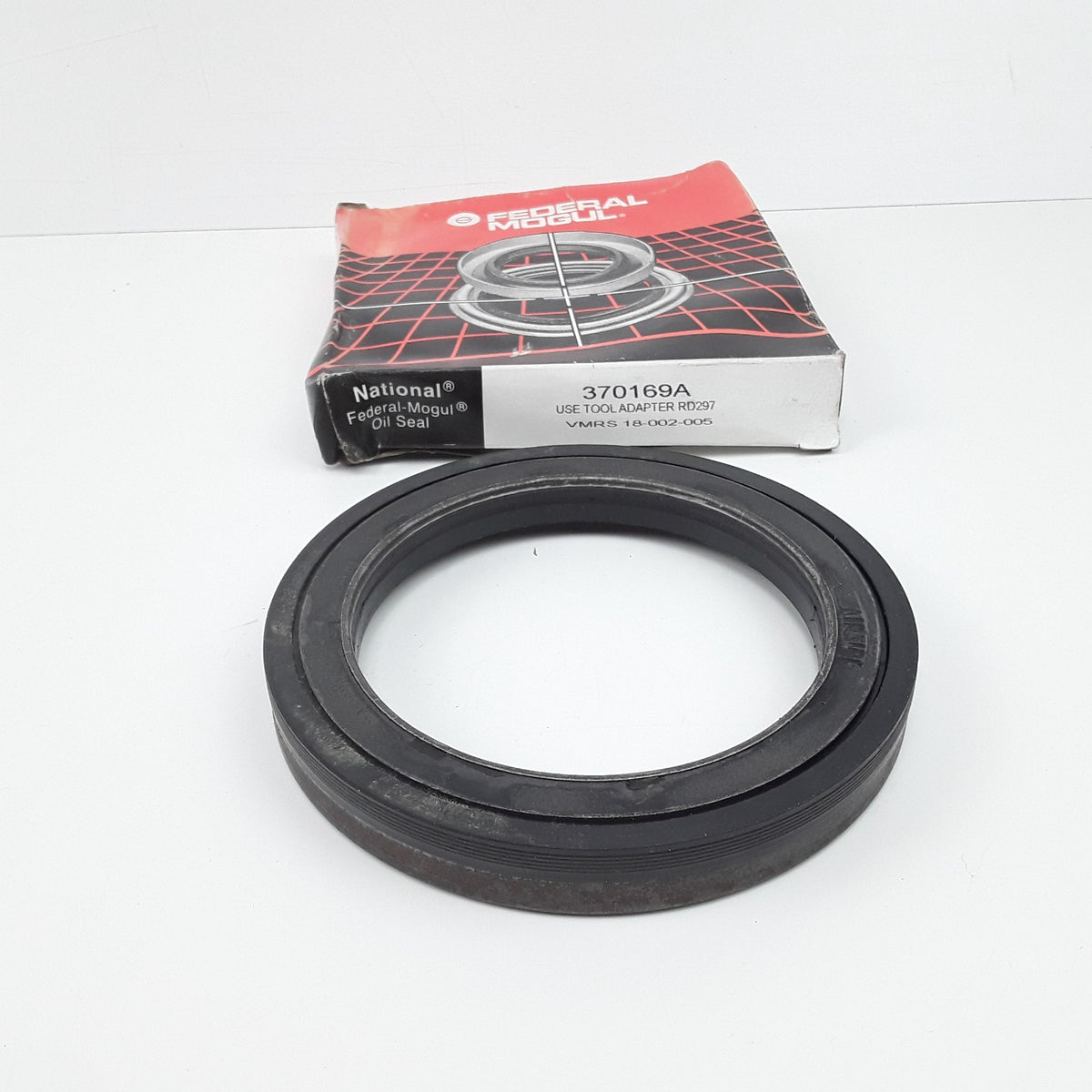 Wheel Seal Fits Chevrolet C4500 Kodiak 2004 2005 2007 2009 GMC T7500 2007