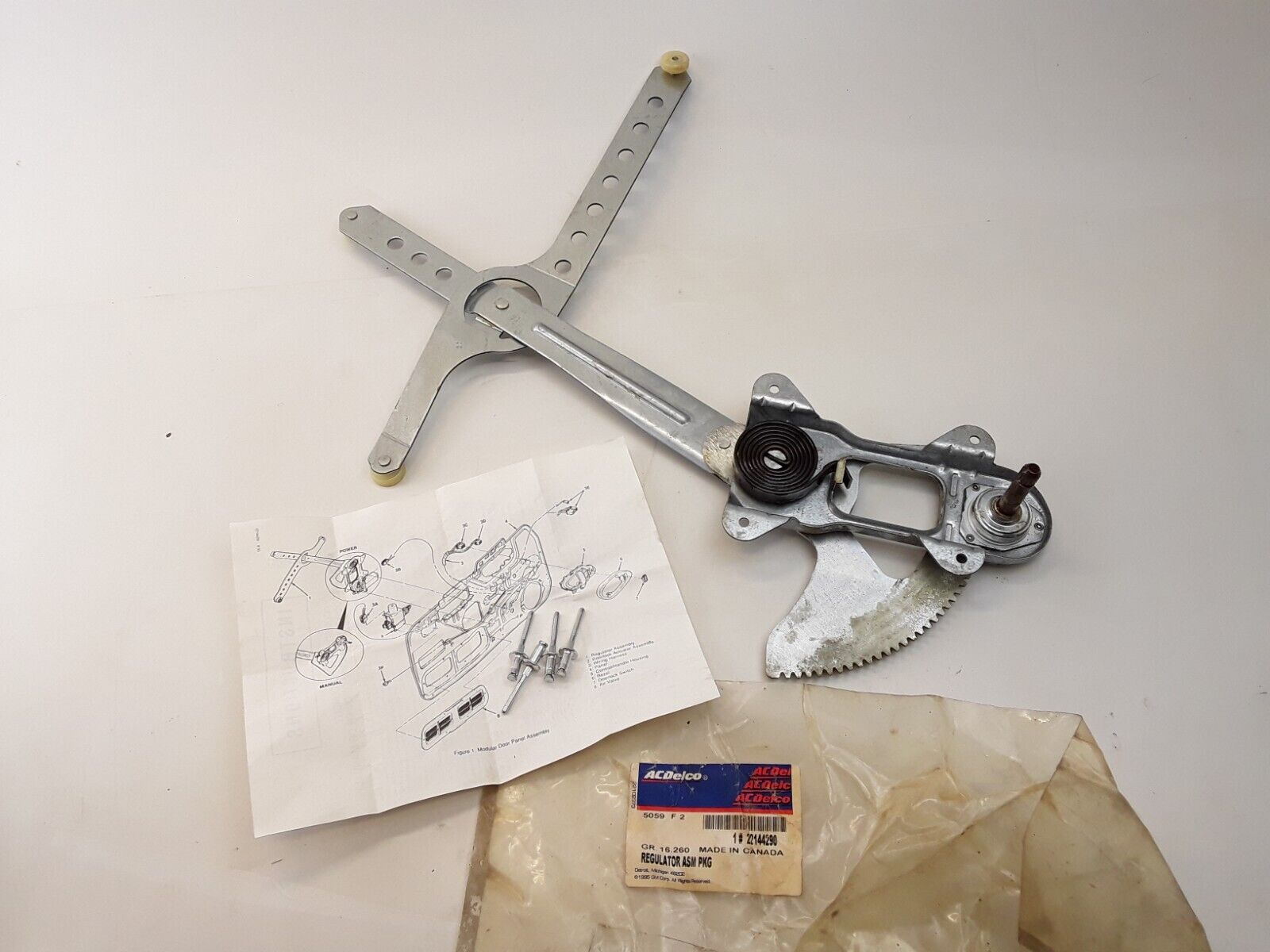Front Right Door Window Regulator For Yukon Suburban C K 1500 2500 3500 95-1999 - HotCarParts