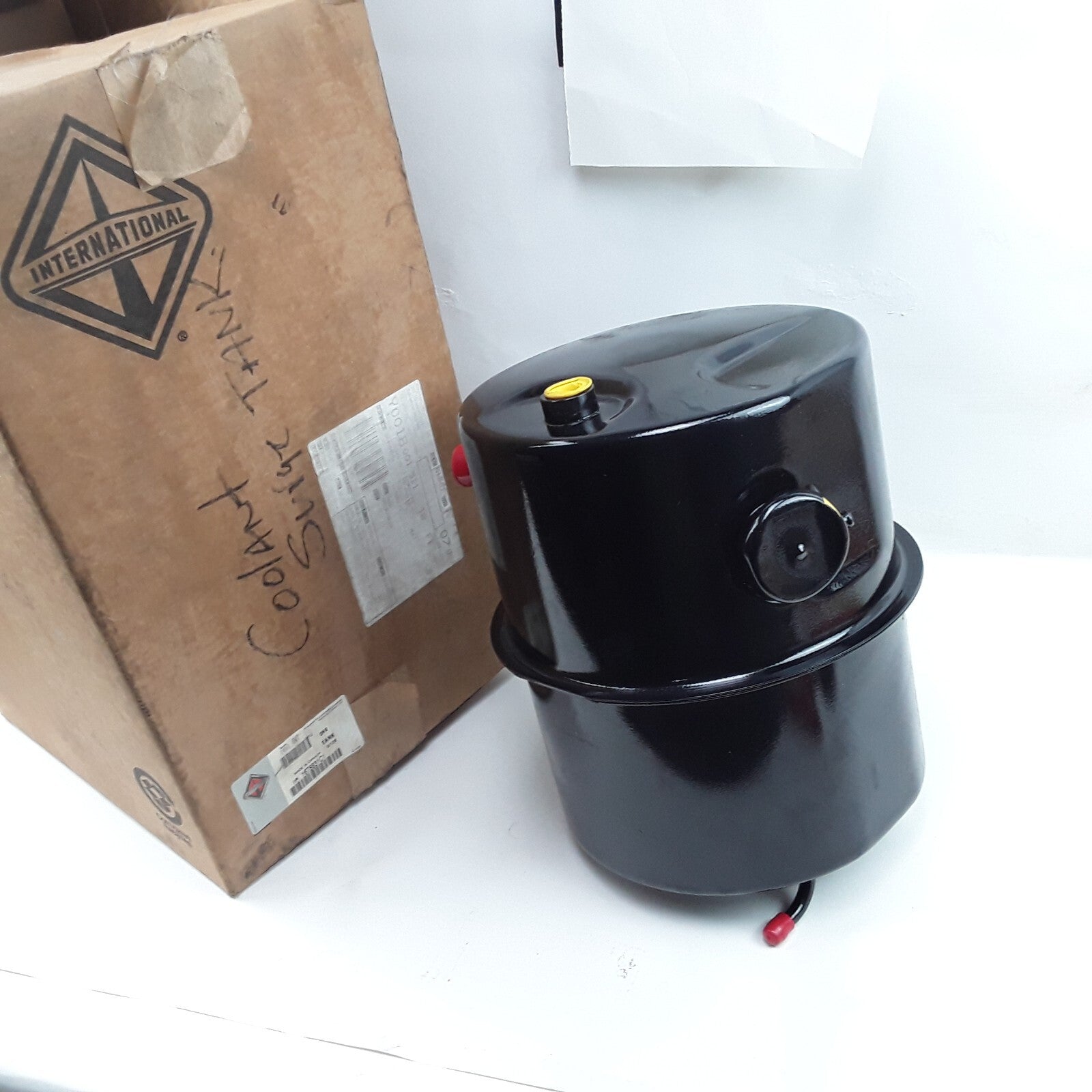 OEM Radiator Surge One Tank Fits International F5070 1995-2001 5070 1995-2000