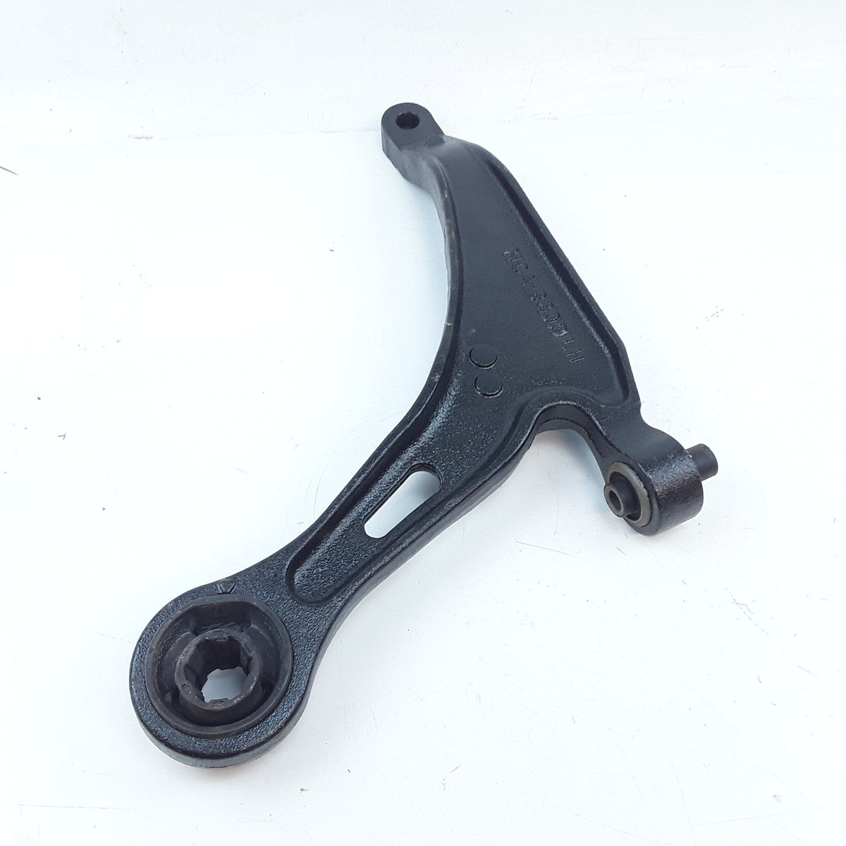 URO 274451 Left Suspension Control Arm For Volvo 960 V90 S90 1995 1996 1997 1998