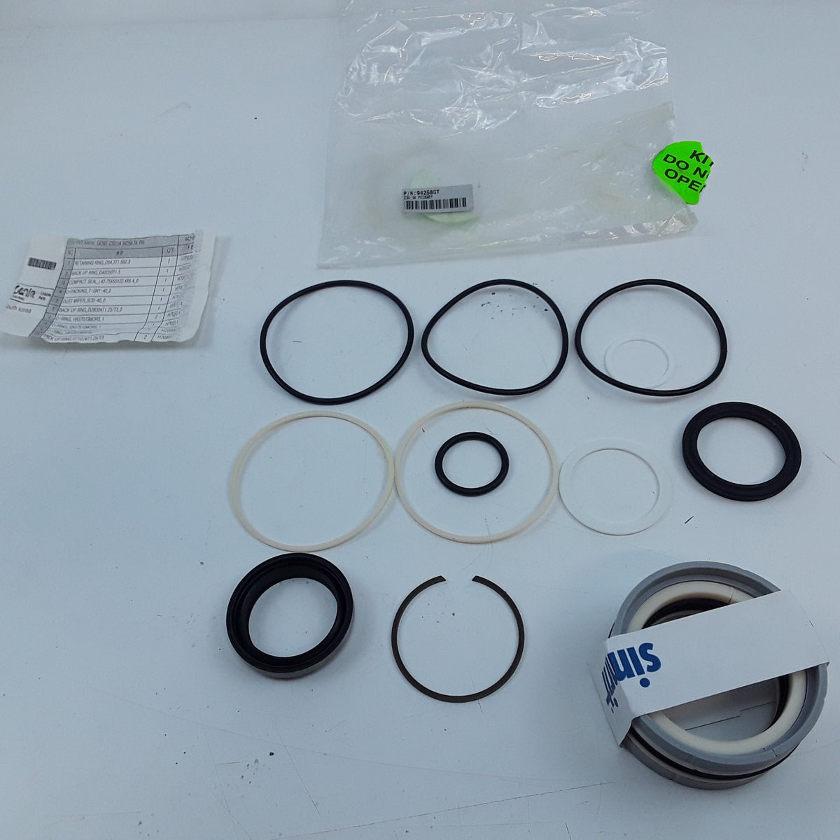 Genie Seal Kit - Hydraulic Cylinder 94258GT Z30/20N, Z34/22DC, Z34/22N