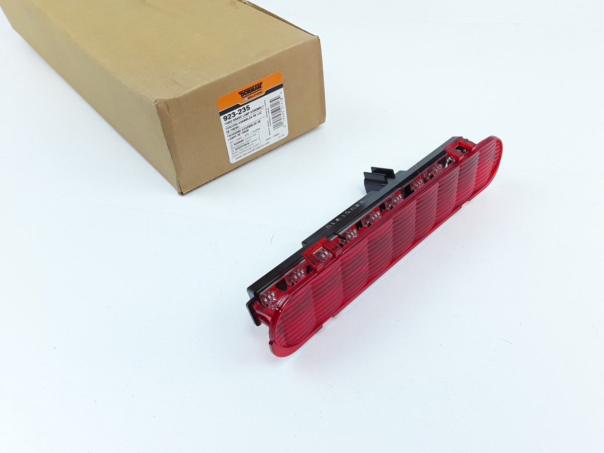 Third Brake Light Assembly Fits Mercury Monterey Ford Freestar (2004 2005-2007)