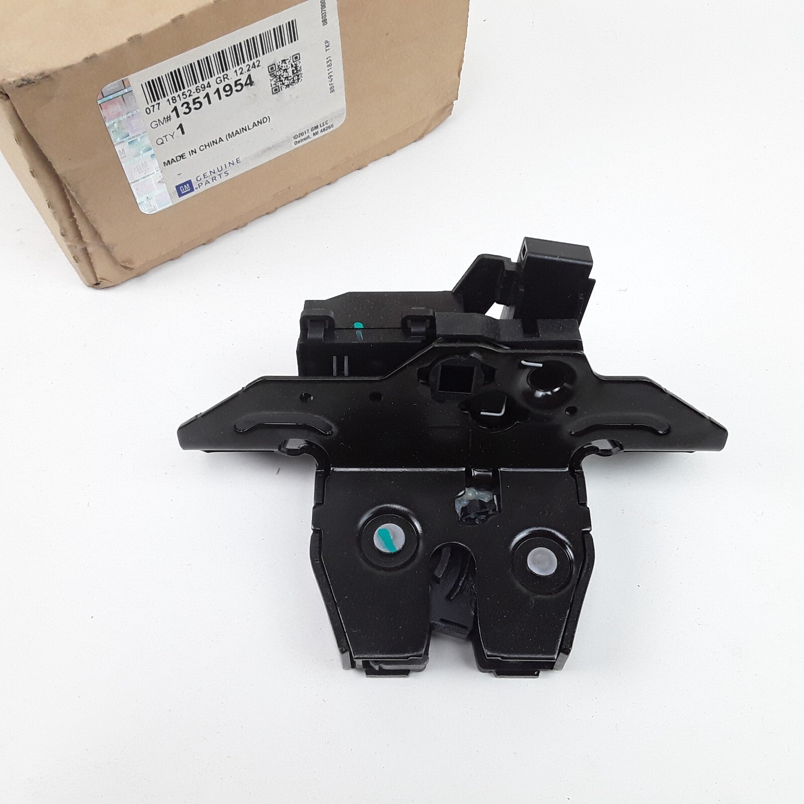 Rear Tailgate Door Latch For Chevrolet Tahoe ,GMC Yukon 2015 2016 2017 2018 2019