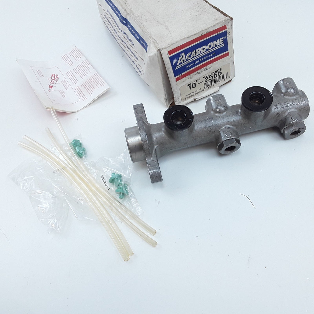 Master Cylinder Fits Mercury Cougar Sable Ford Thunderbird Taurus (1990-1995)