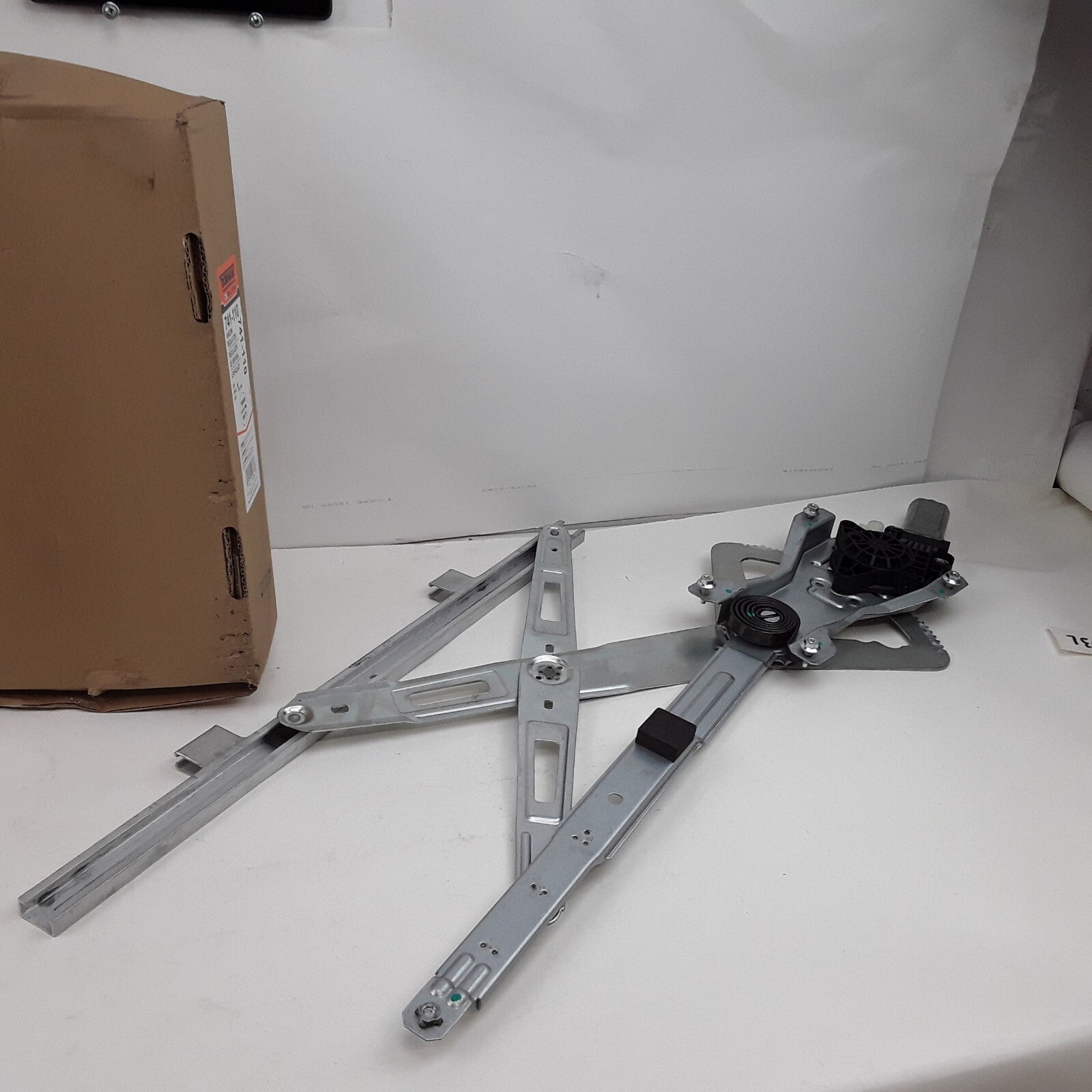 Dorman 741-110 Front Left Power Window Motor & Motor Fits Saturn SC1 SC2 1997-02