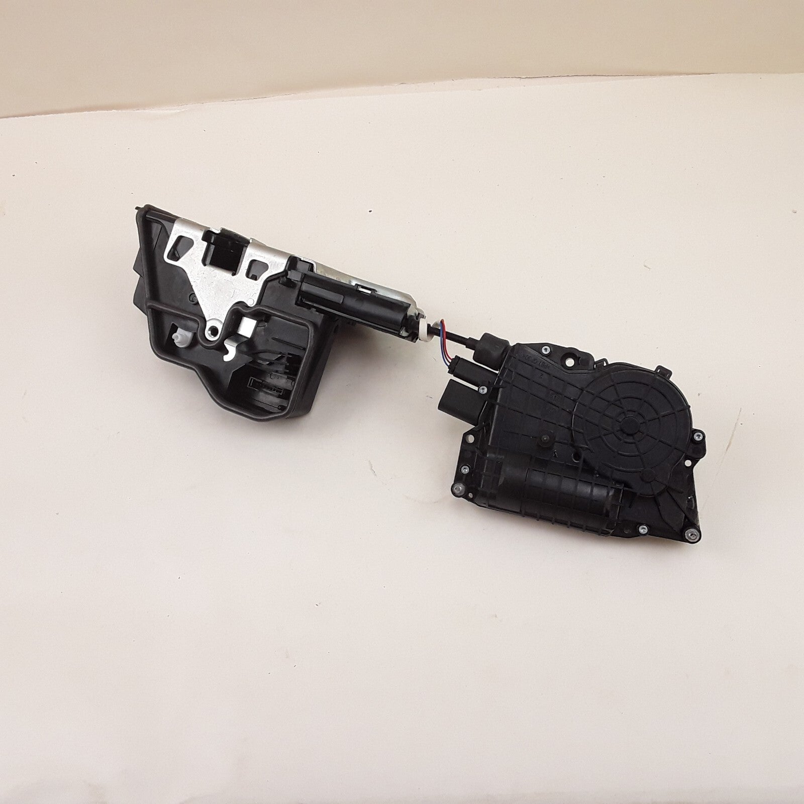 Rear Right Door Lock Actuator Motor Fits BMW X5 2007-2013 X6 2011 2012 2013