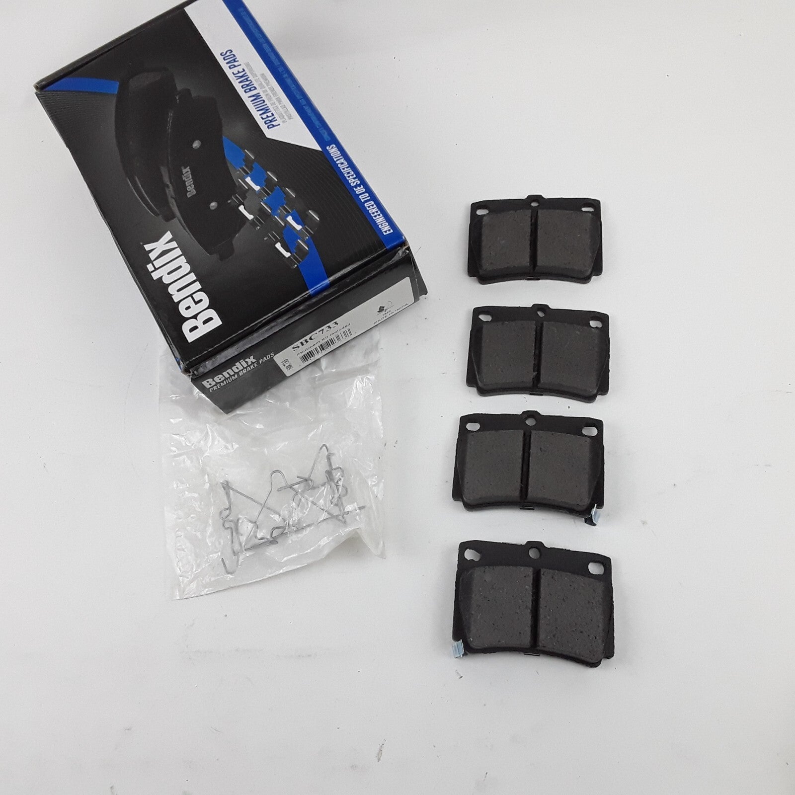 Disc Brake Pad Set-Premium Ceramic Fits Mitsubishi Montero Sport 1997-2004