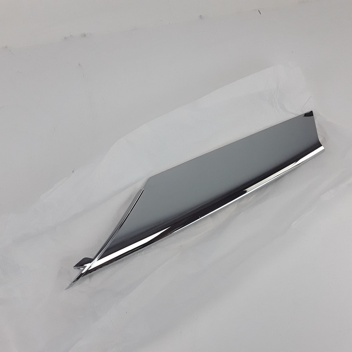 For Tesla Model S 2016-2021 LH Front Fog Light Upper Spear Trim 1056378-00-C OEM