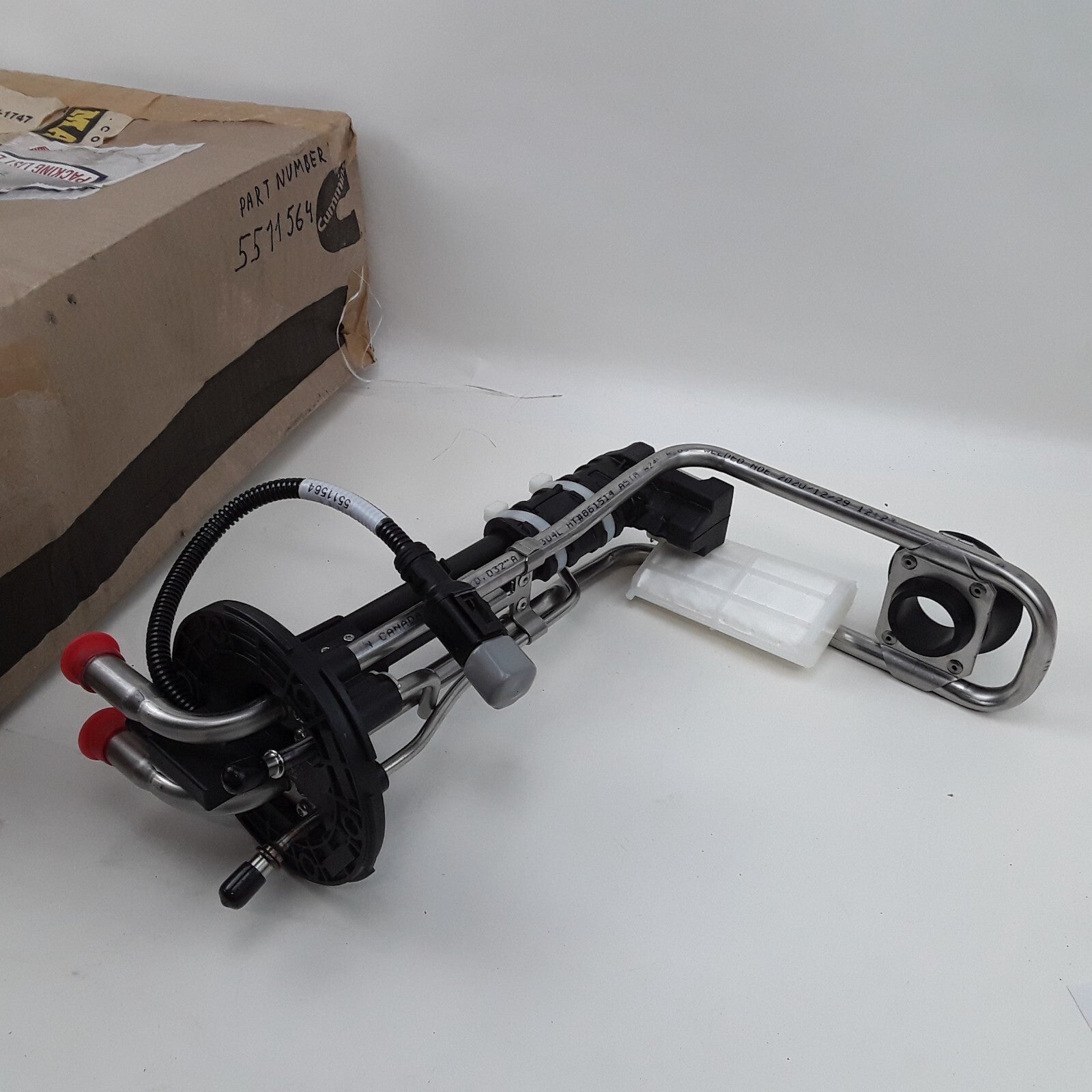 Cummins 5511564 DEF Diesel Exhaust Fluid Head Unit Level & Quality Sensor