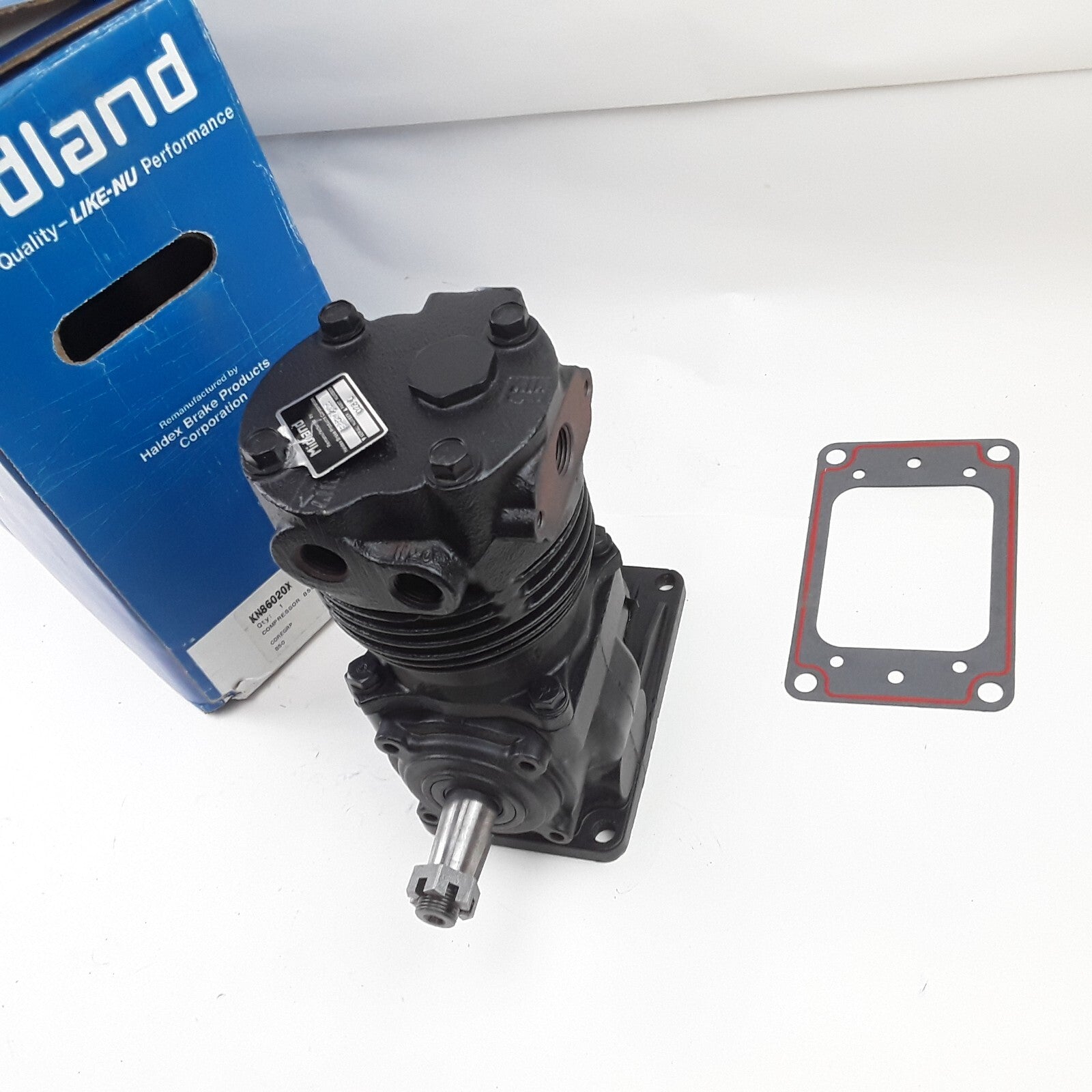 Haldex KN86020X Midland Air Brake Compressor 850 4-Hole Base Mount Heavy Duty