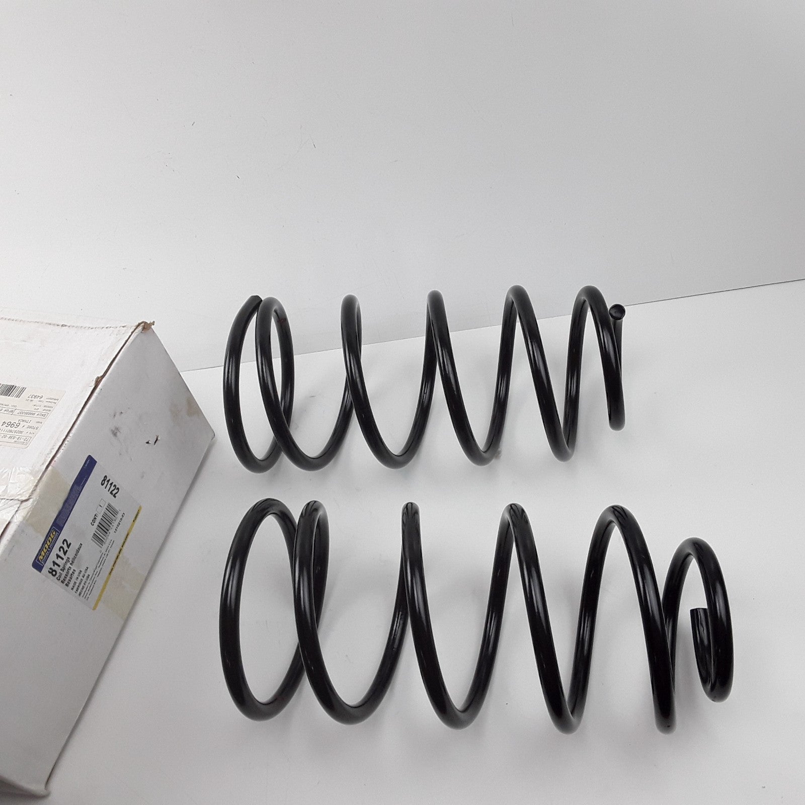 MOOG 81122 Front Coil Spring Set Fits Chrysler PT Cruiser (2001 2002 2003-2010)