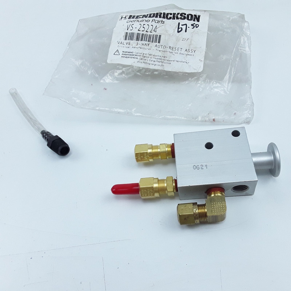 Hendrickson VS-25224 3-Way Auto Reset Air Brake Valve with Fittings For Kenworth