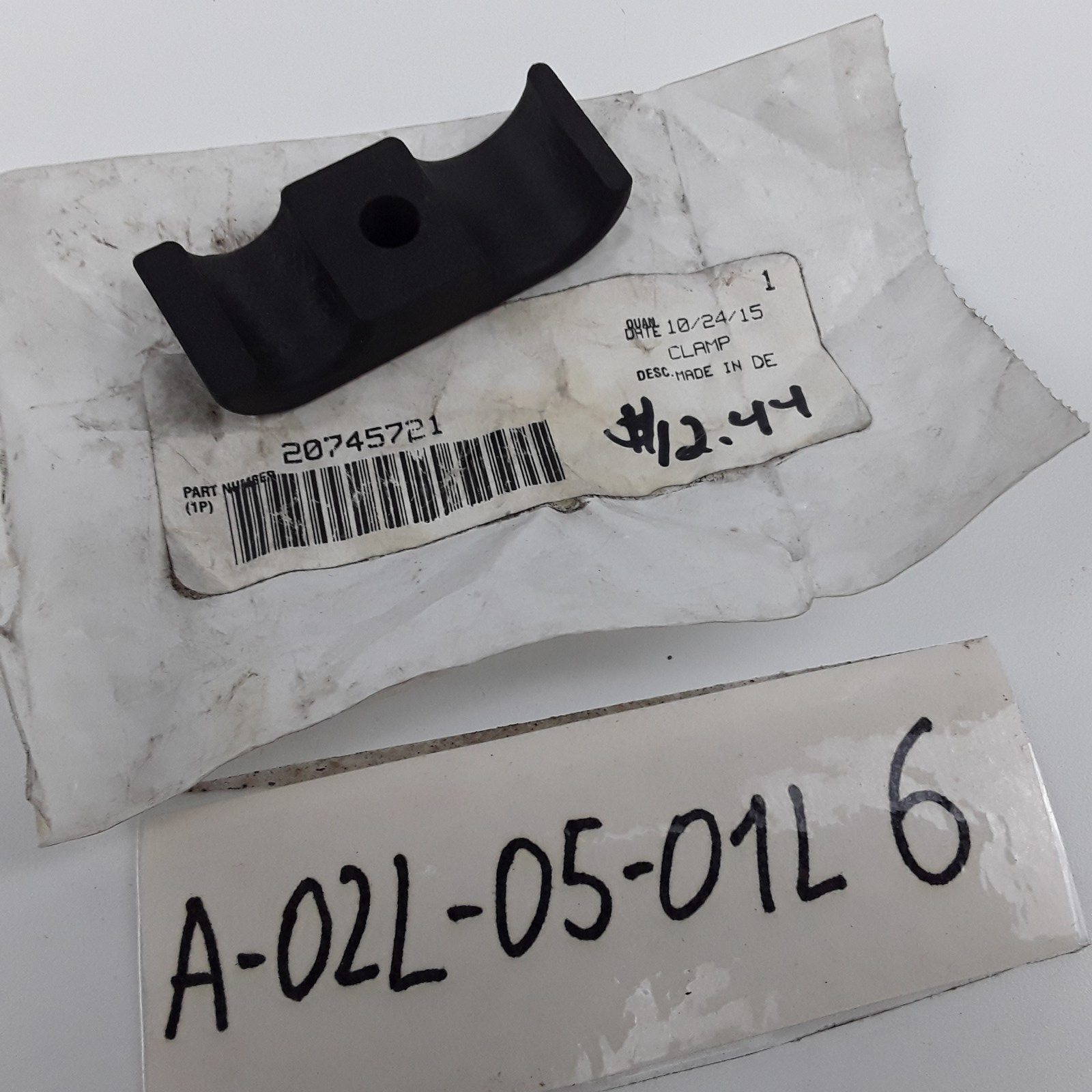 Hose Clamp 20745721 For Mack & Volvo Several Heavy-Duty & Passenger Vehicle