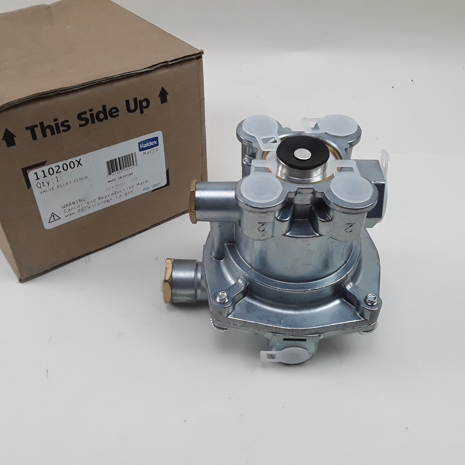 Air Brake Relay Valve - 4-Port Delivery, Crack Pressure 4.5 PSI Core Group 210