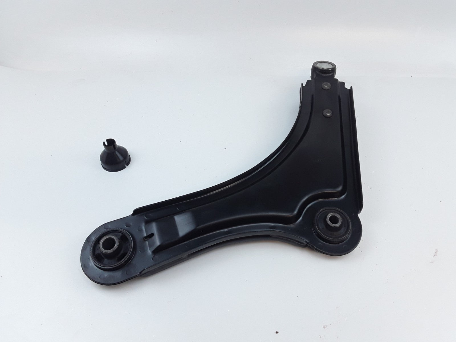 Dorman 520-802 Front Right Suspension Control Arm Fits Daewoo Nubira (2000-2002)