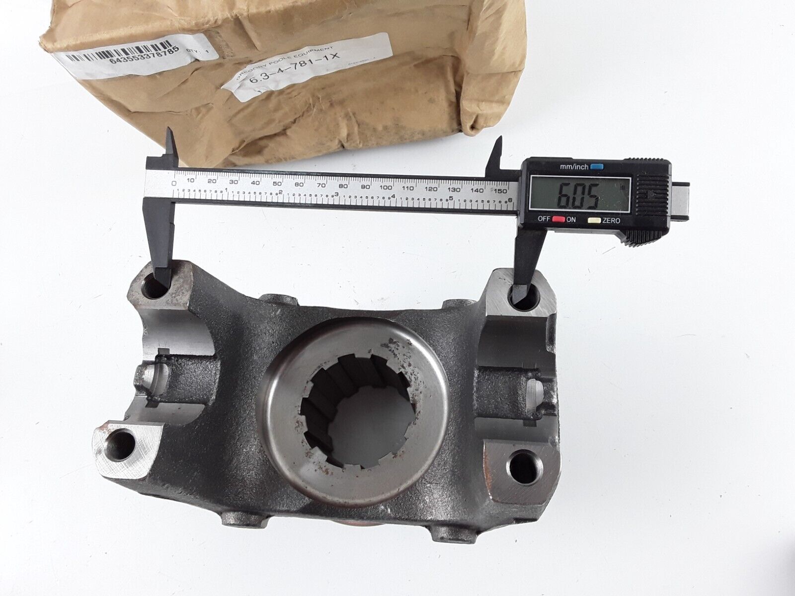 For Spicer 6.3-4-781-1X 1657277C91 Flange Transmission 1760 End Yoke NEW - HotCarParts