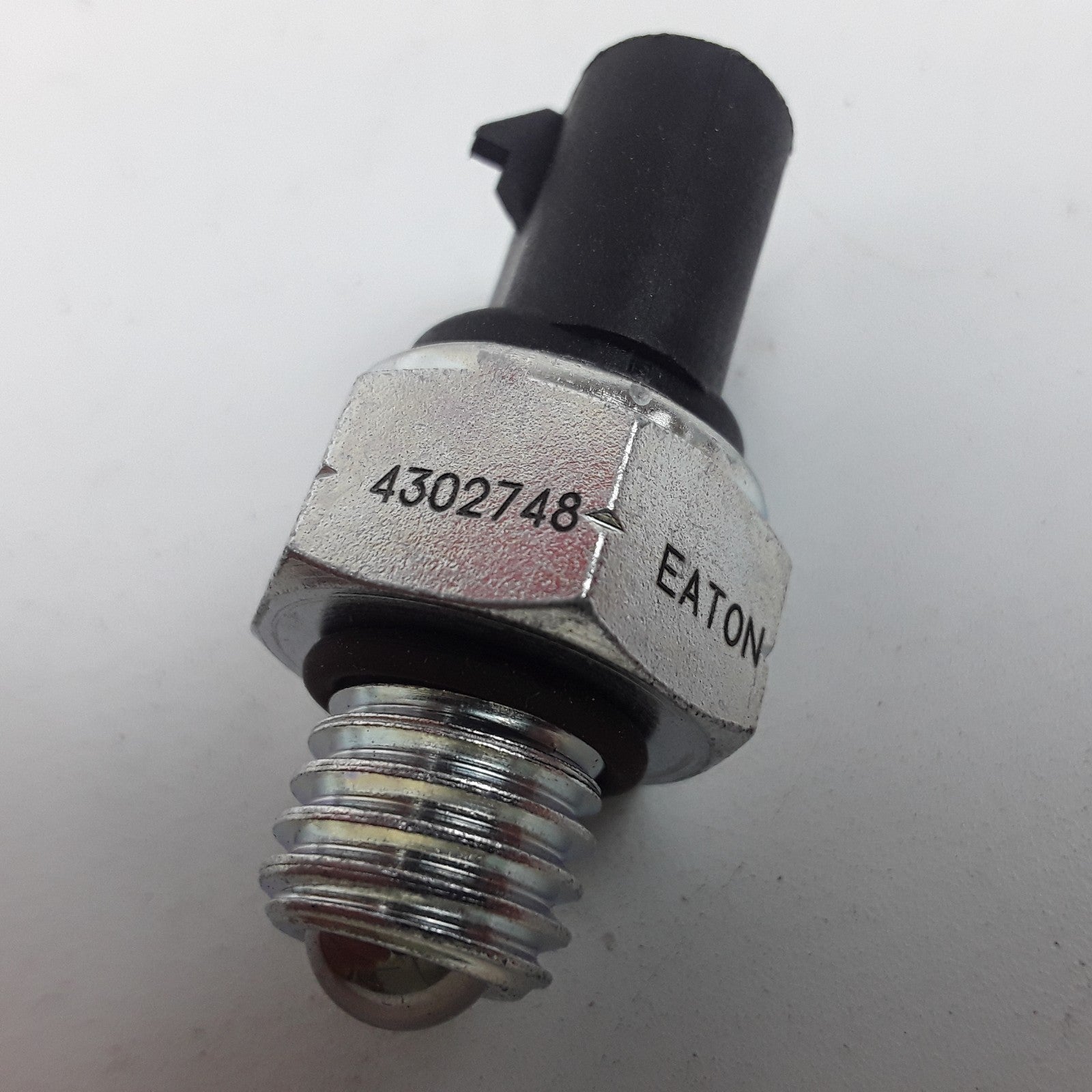 Eaton 3970480 Transmission Reverse Switch Assembly For Heavy Duty Trucks