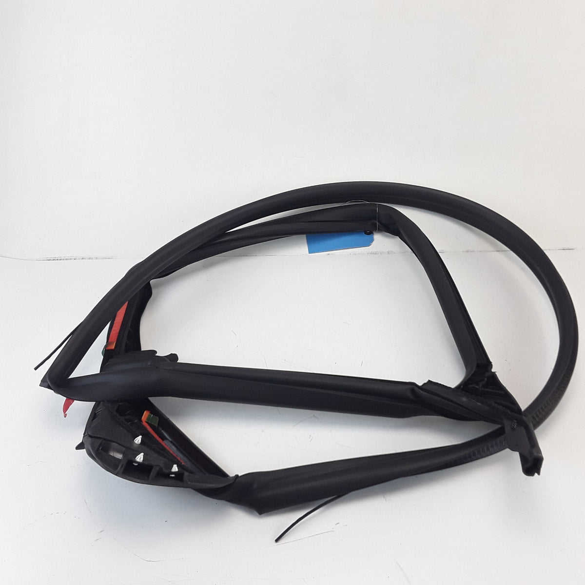 NEW 21-25 OEM Tesla Model S Front Right Passenger Door Rubber Seal 1606733-00-E