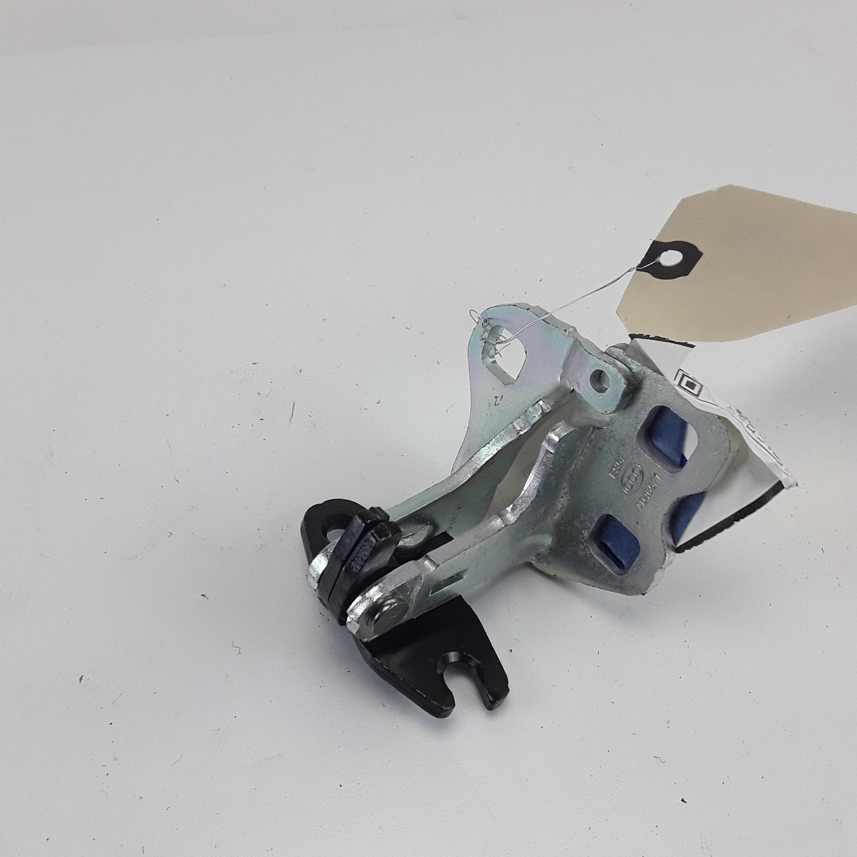 Model 3 2017-2023 LH Rear Lower Door Hinge 1091331-00-G Genuine OEM