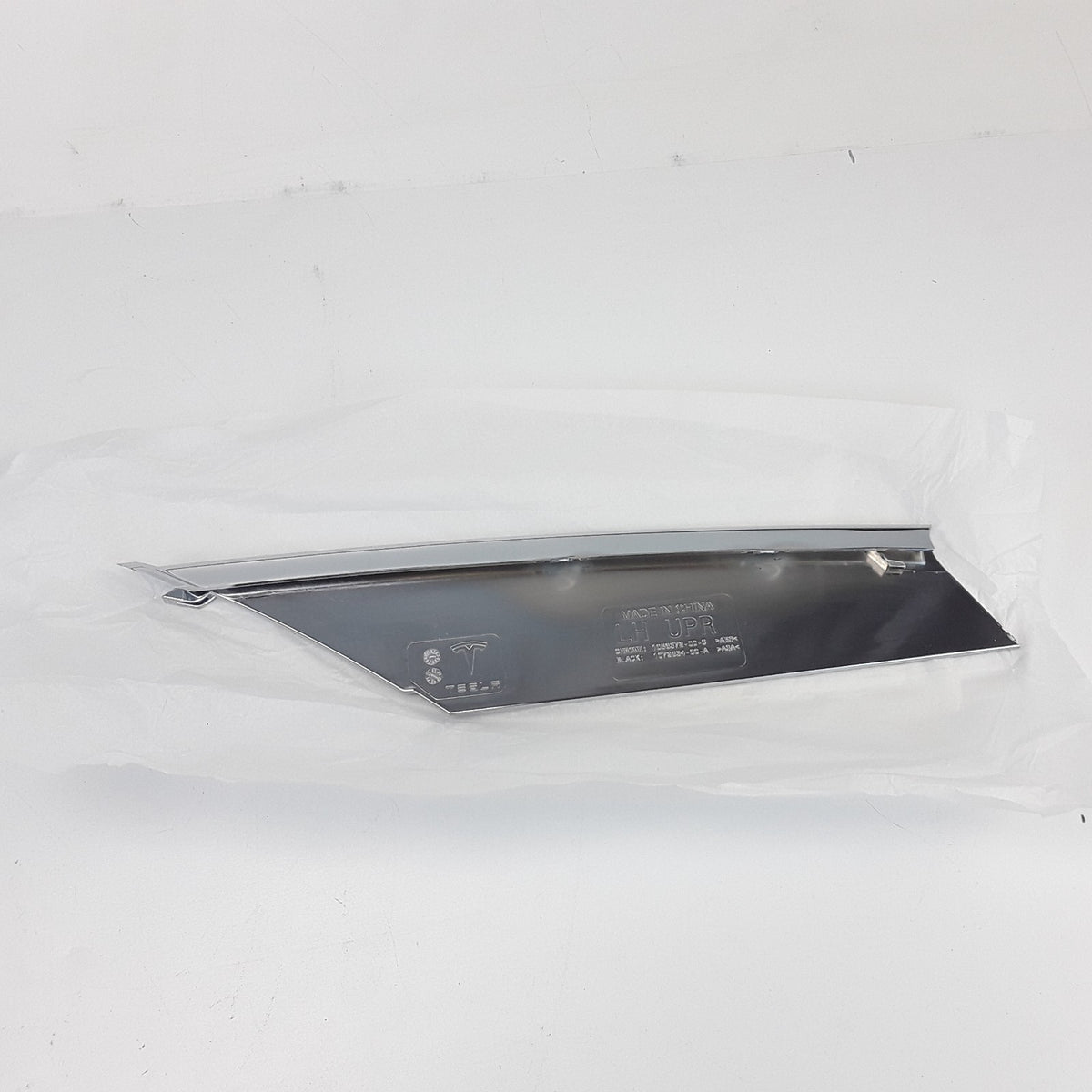 For Tesla Model S 2016-2021 LH Front Fog Light Upper Spear Trim 1056378-00-C OEM