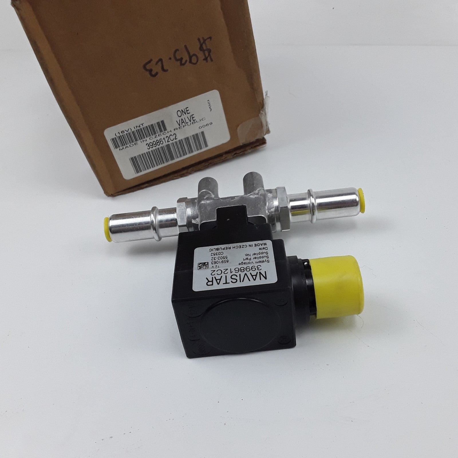 International 3998612C2 Engine Exhaust Valve Assembly For Navistar Trucks