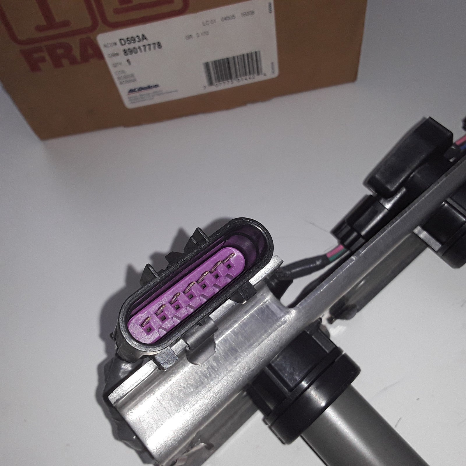 Acdelco Ignition Coil Connector For Cadillac Deville STS SRX XLR 2004 2005 4.6L