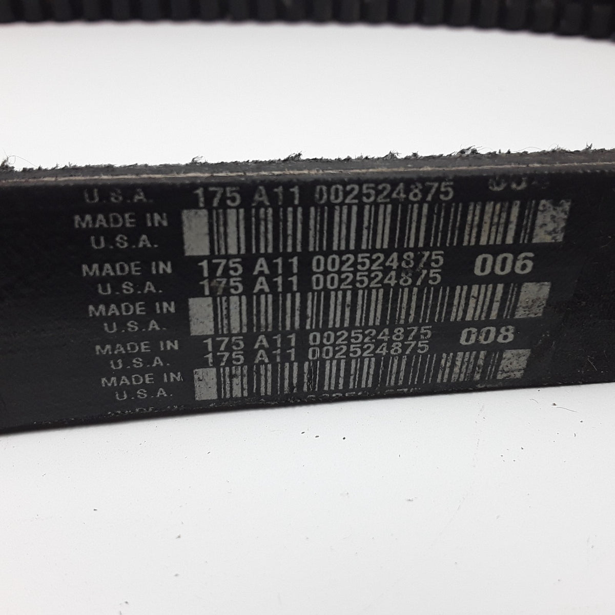 Dayco 2B17520 Drive V-Belt Banded Fits Kenworth C500 W900 K100E T800 1989-1999