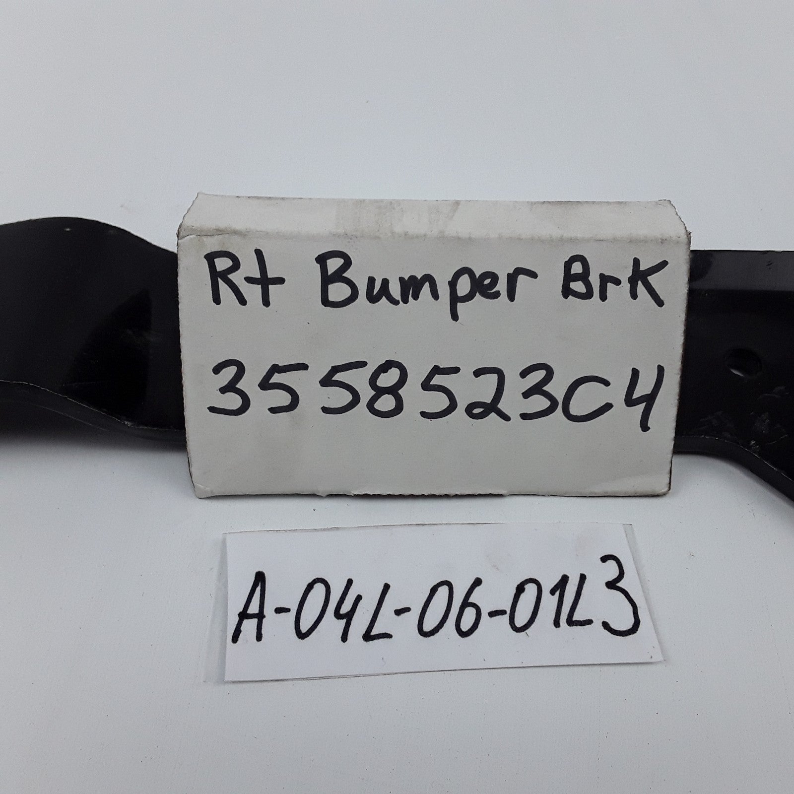 Front Bumper Right Passenger Side Brace Bracket 3558523C4 For 9900i WorkStar