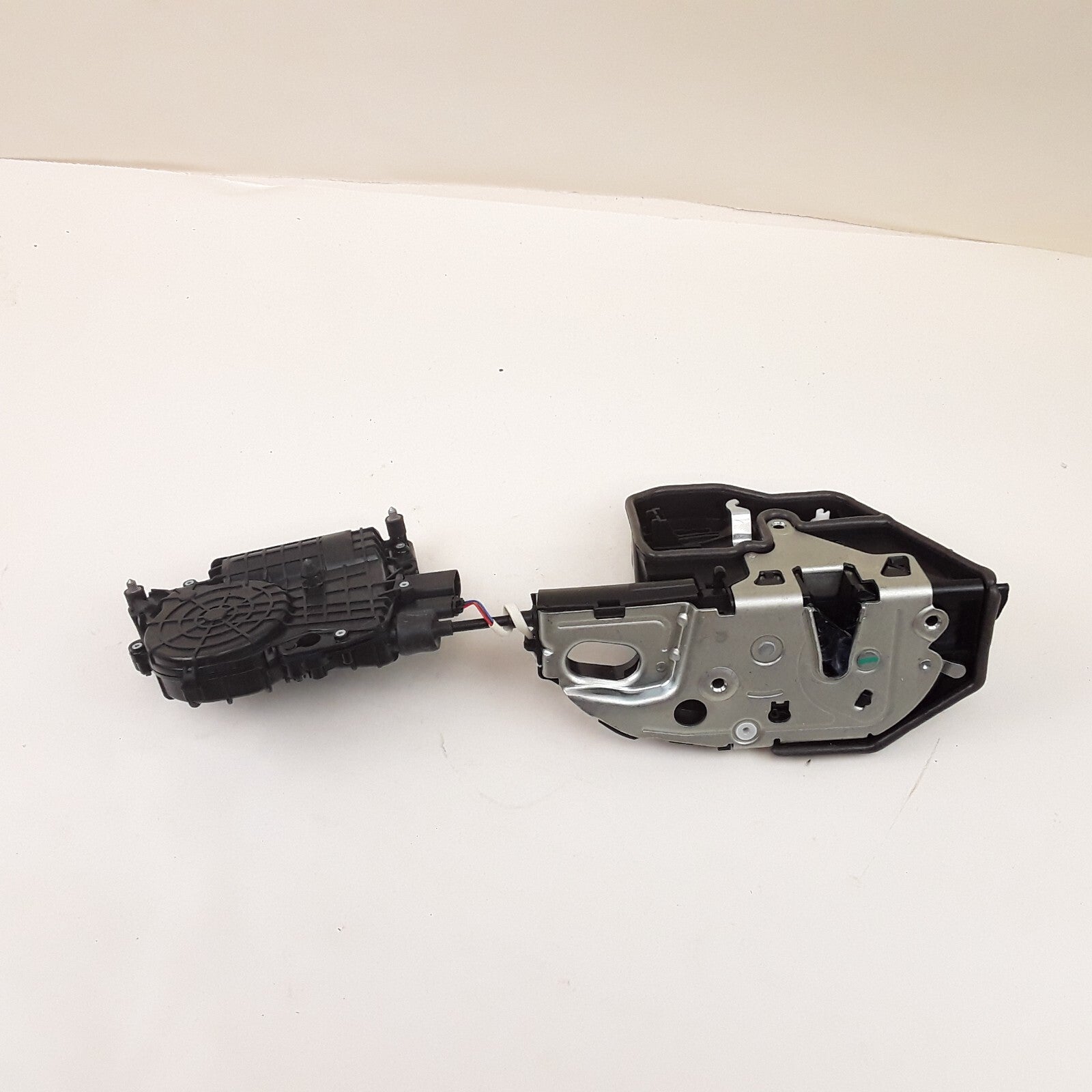 Rear Right Door Lock Actuator Motor Fits BMW X5 2007-2013 X6 2011 2012 2013