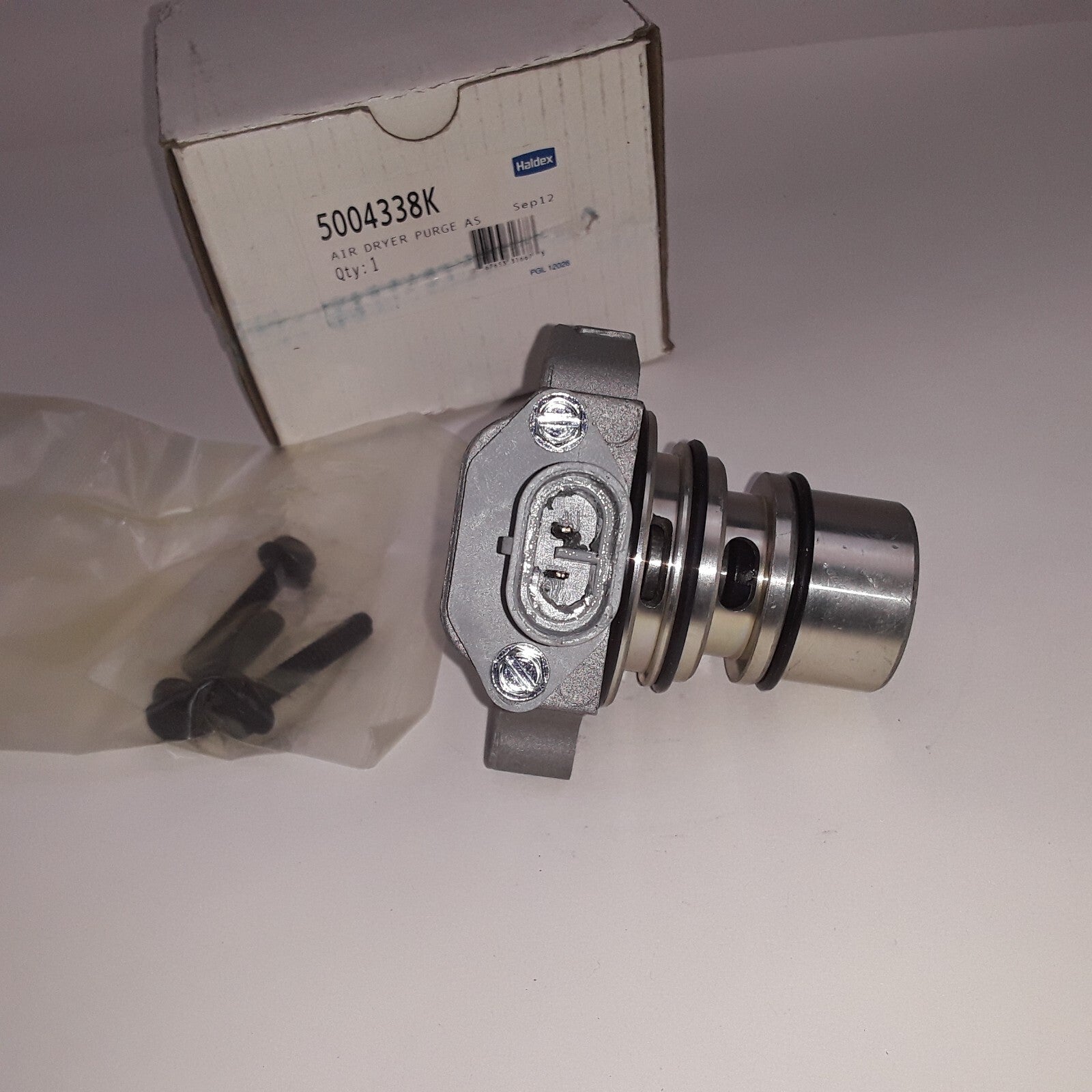 Haldex 5004338K Air Brake Dryer Purge Valve and Thermostat Repair Kit