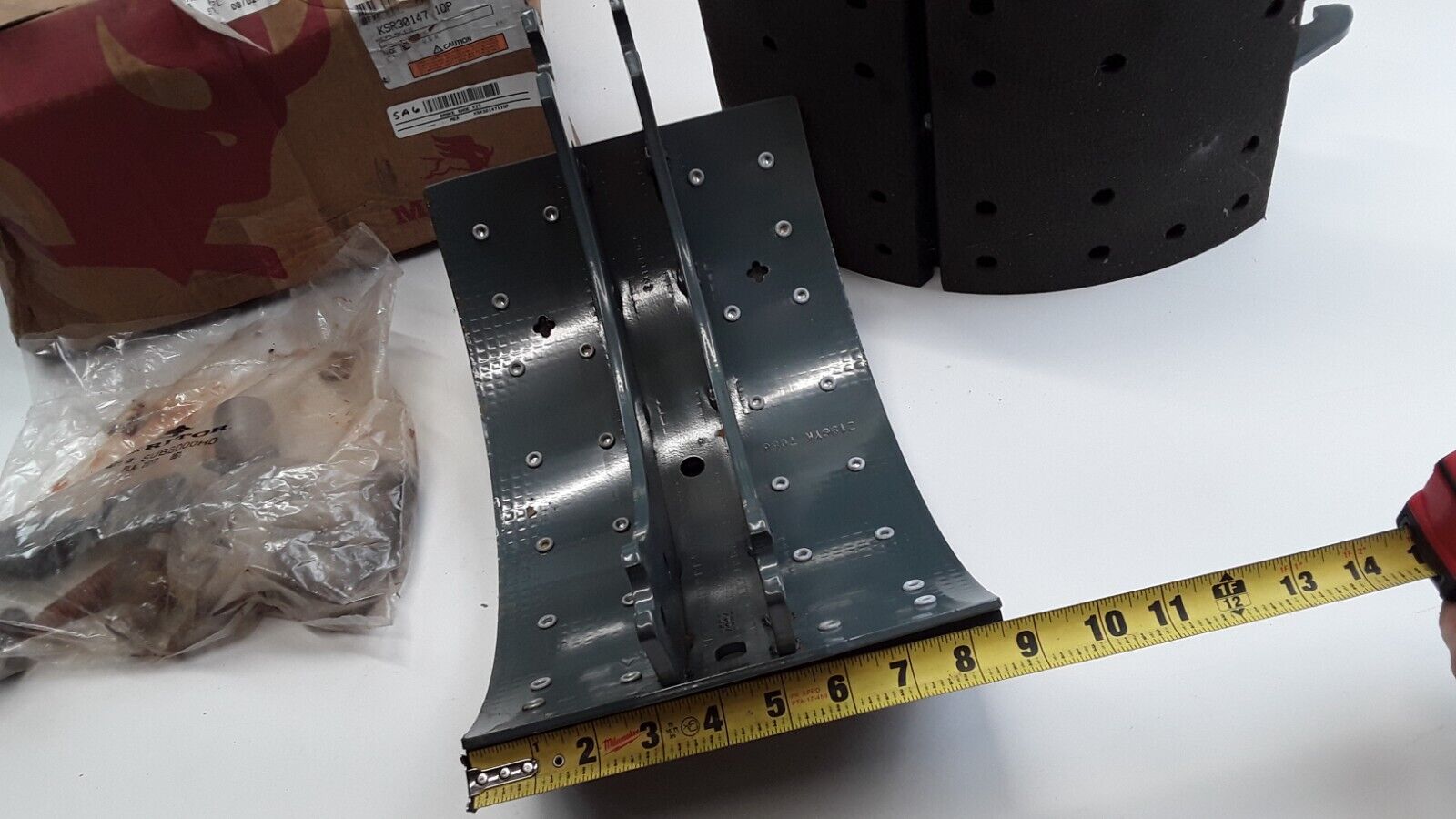 MERITOR 16.50" X 8.625" SERVICE BRAKE SHOE & LINING KIT FITS FREIGHTLINER , MACK - HotCarParts
