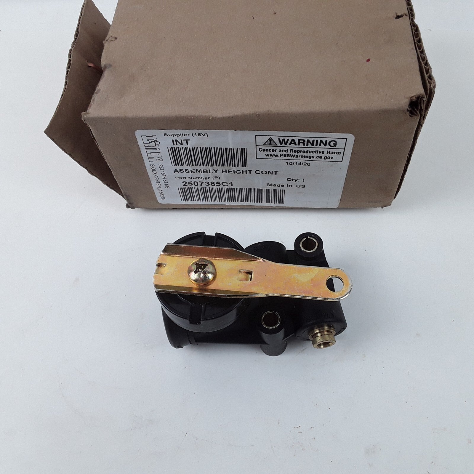 International Suspension Ride Height Control Valve Fits MACK CXN612 CXN613 2006