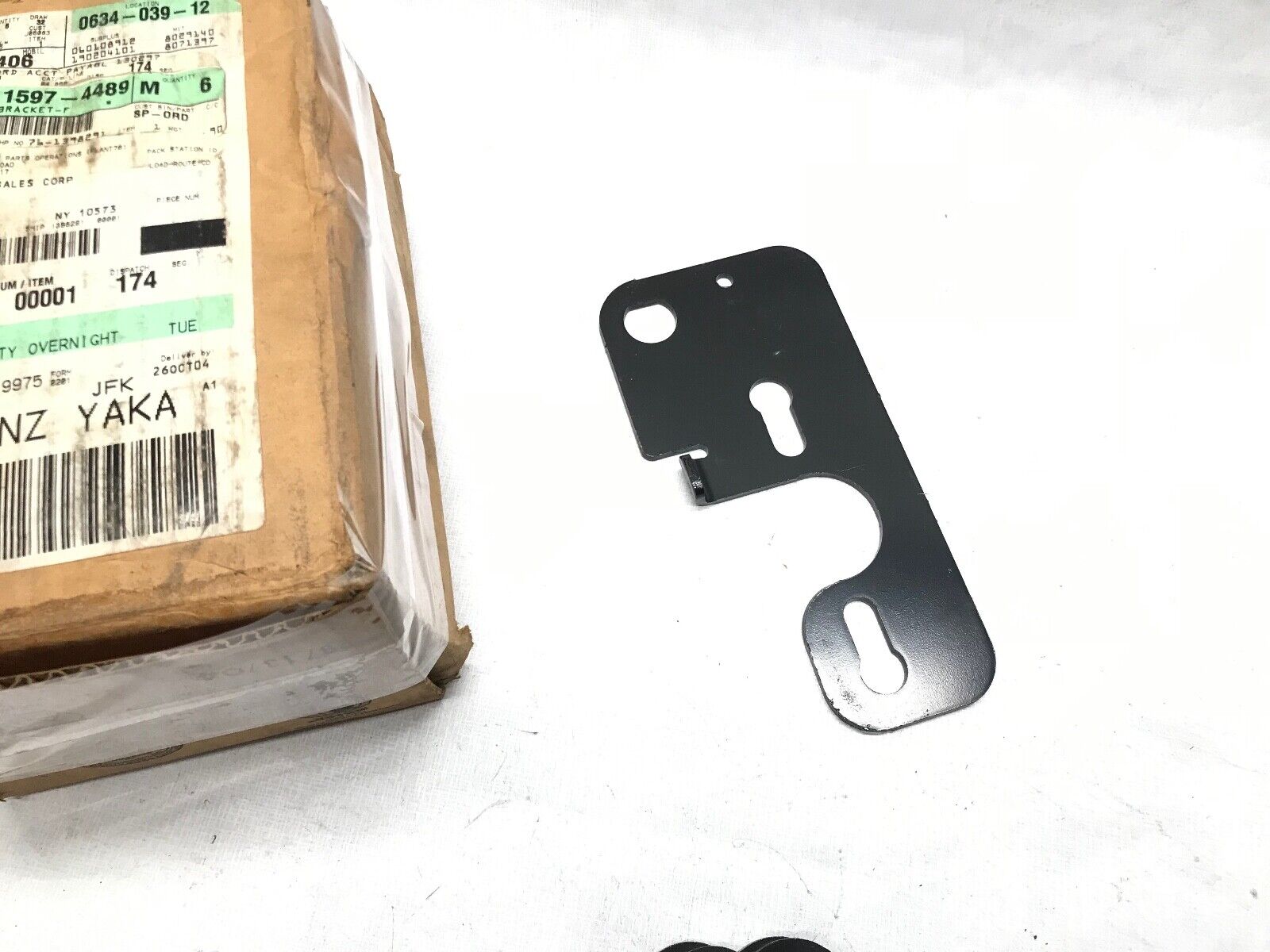 Front Air Brake Chamber Pipe Supply Hose Bracket Chevrolet, GMC C/T 6500 7500 LH - HotCarParts