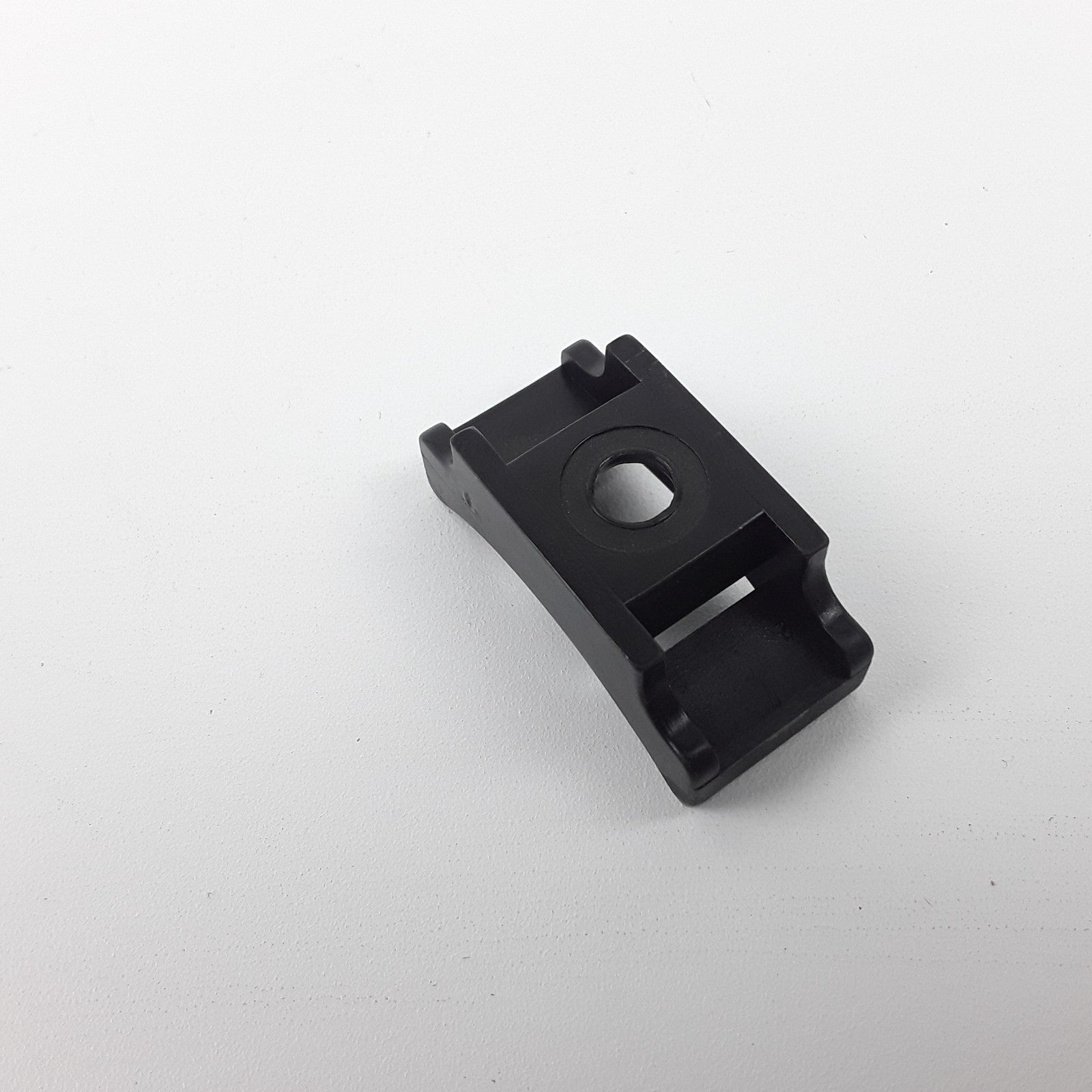 Multi-Purpose Retainer 8153965 For Volvo D11 D13 & Mack MP7 MP8 Engines Trucks
