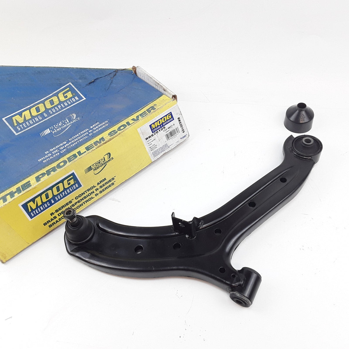 Front Right Lower Control Arm & Ball Joint Fits Hyundai Accent (2000 2001-2006)
