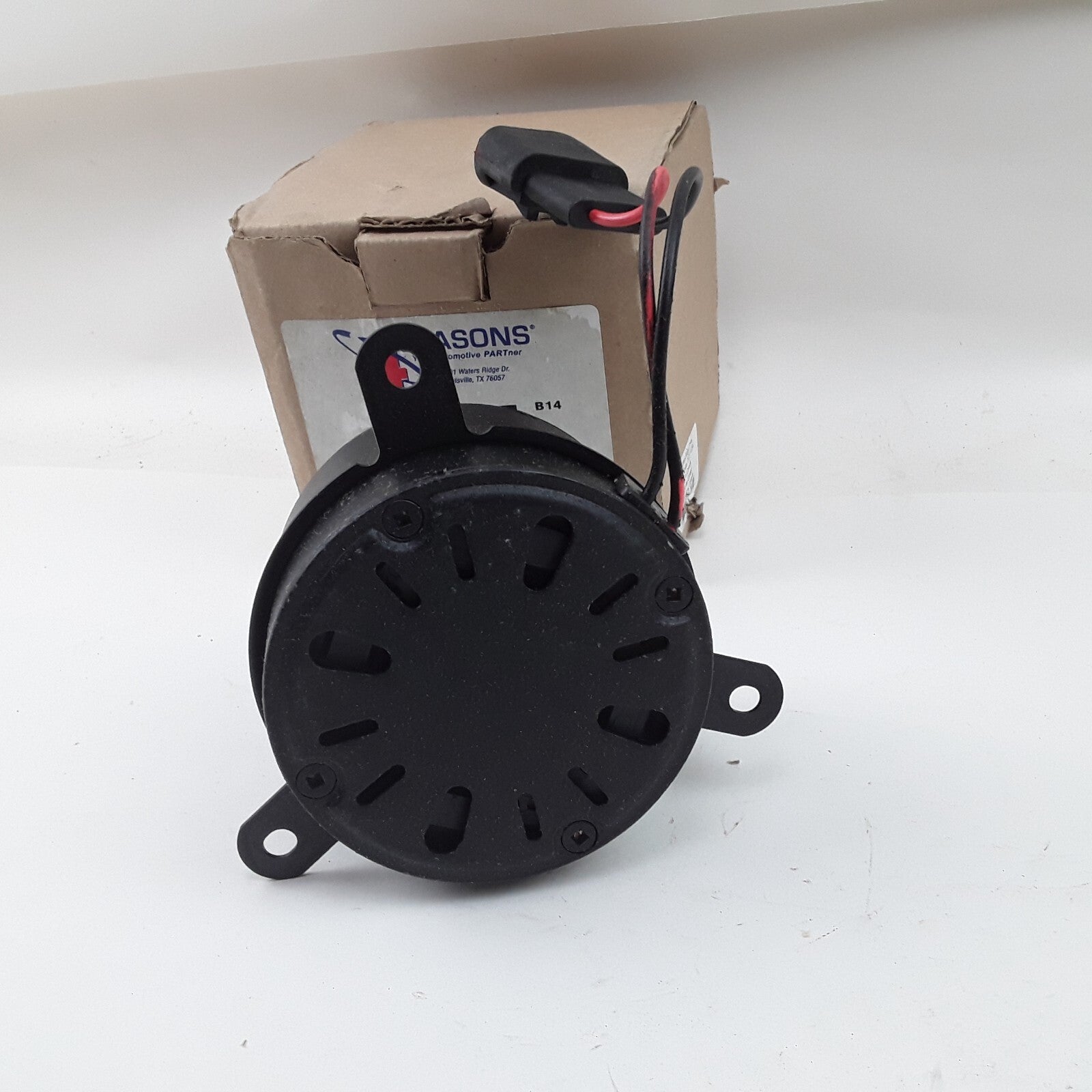 Four Seasons 35135 Condenser Fan Motor Fits Nissan Mercury Lincoln (1993-2002)