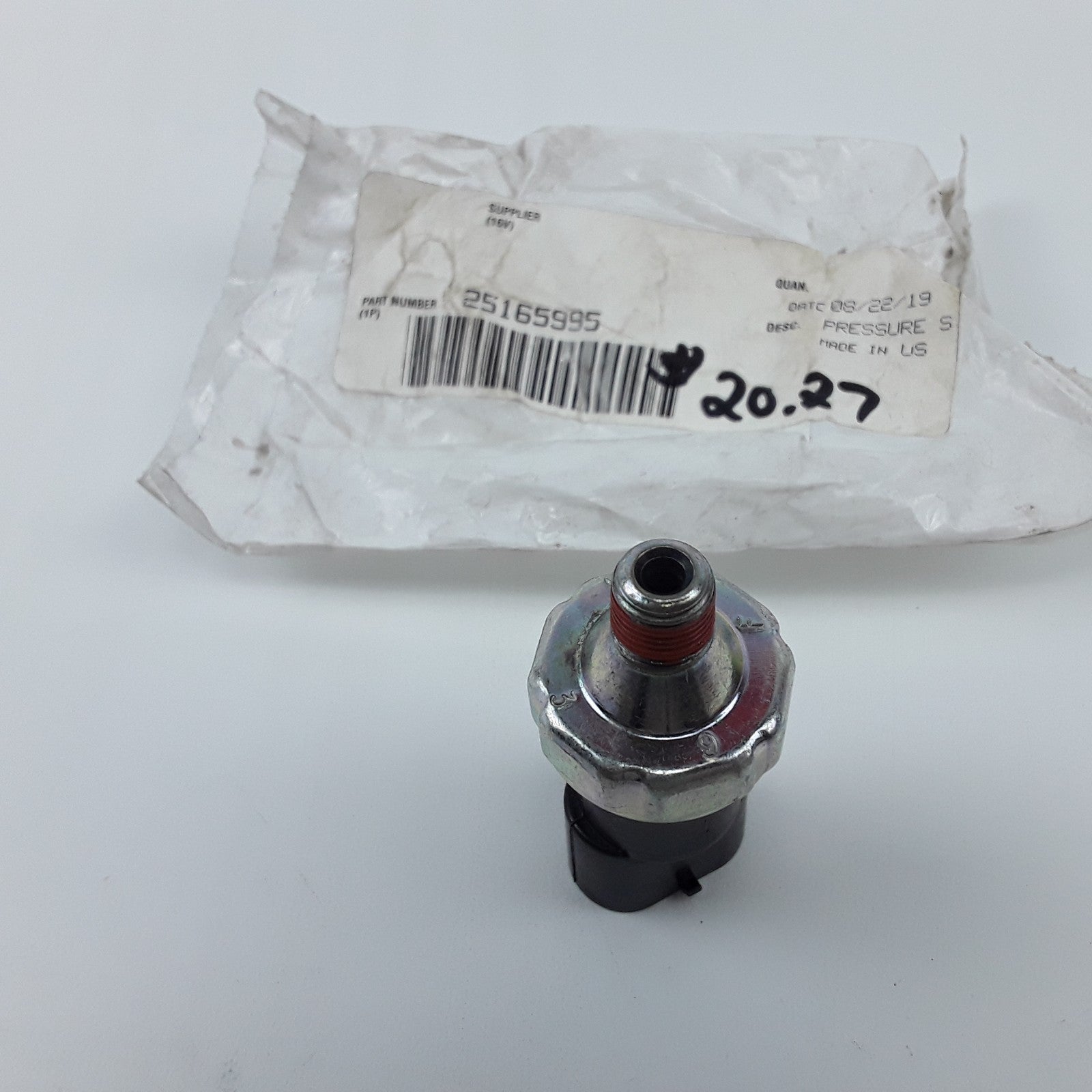 Mack 25165995 Pressure Switch For Mack Replaces 1MR2472M2