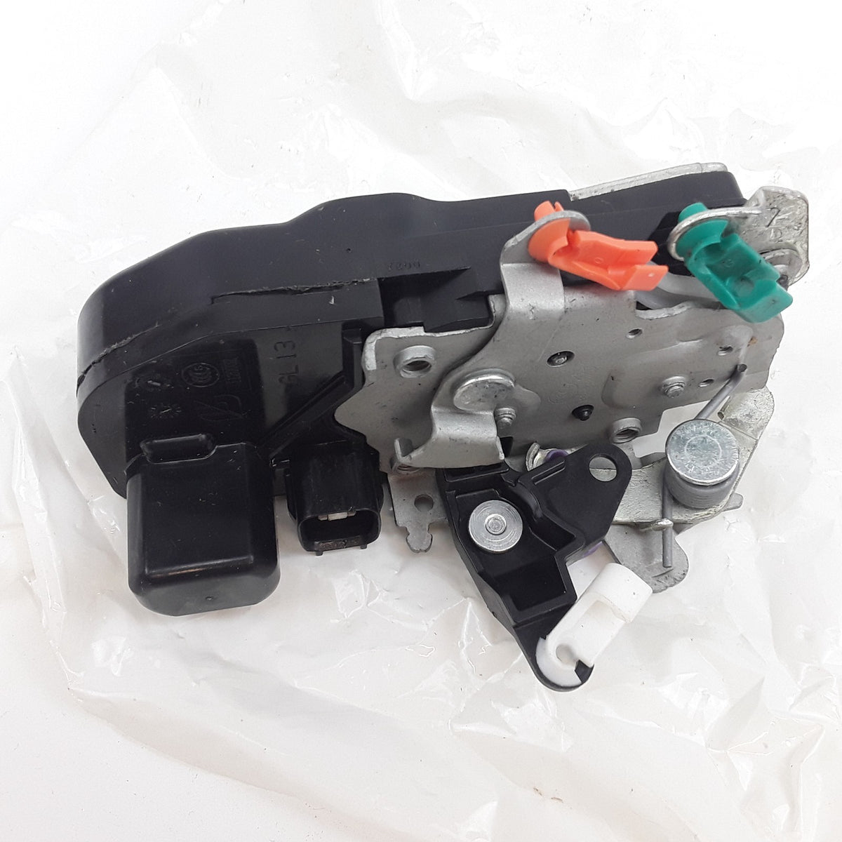 Front Door Lock Actuator Fits Chrysler Town & Country Dodge Caravan (2006-2007)