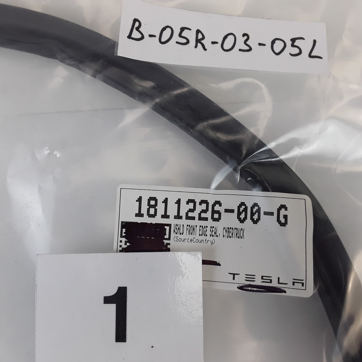 Windshield Front Edge Seal For Tesla CYBERTRUCK 1811226-00-G