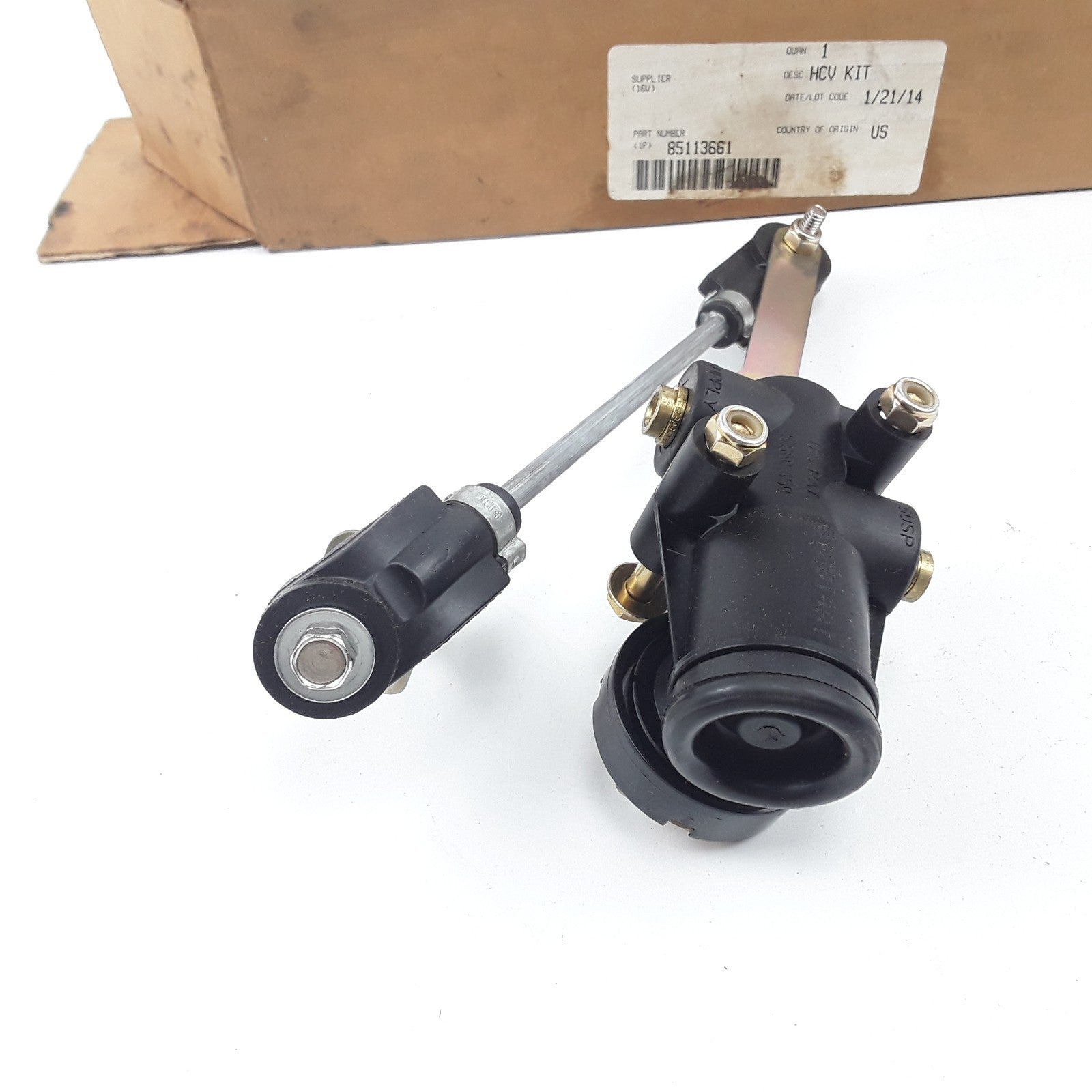 Front Right Passenger Side Suspension Leveling Valve For Volvo VNL & VNM Models
