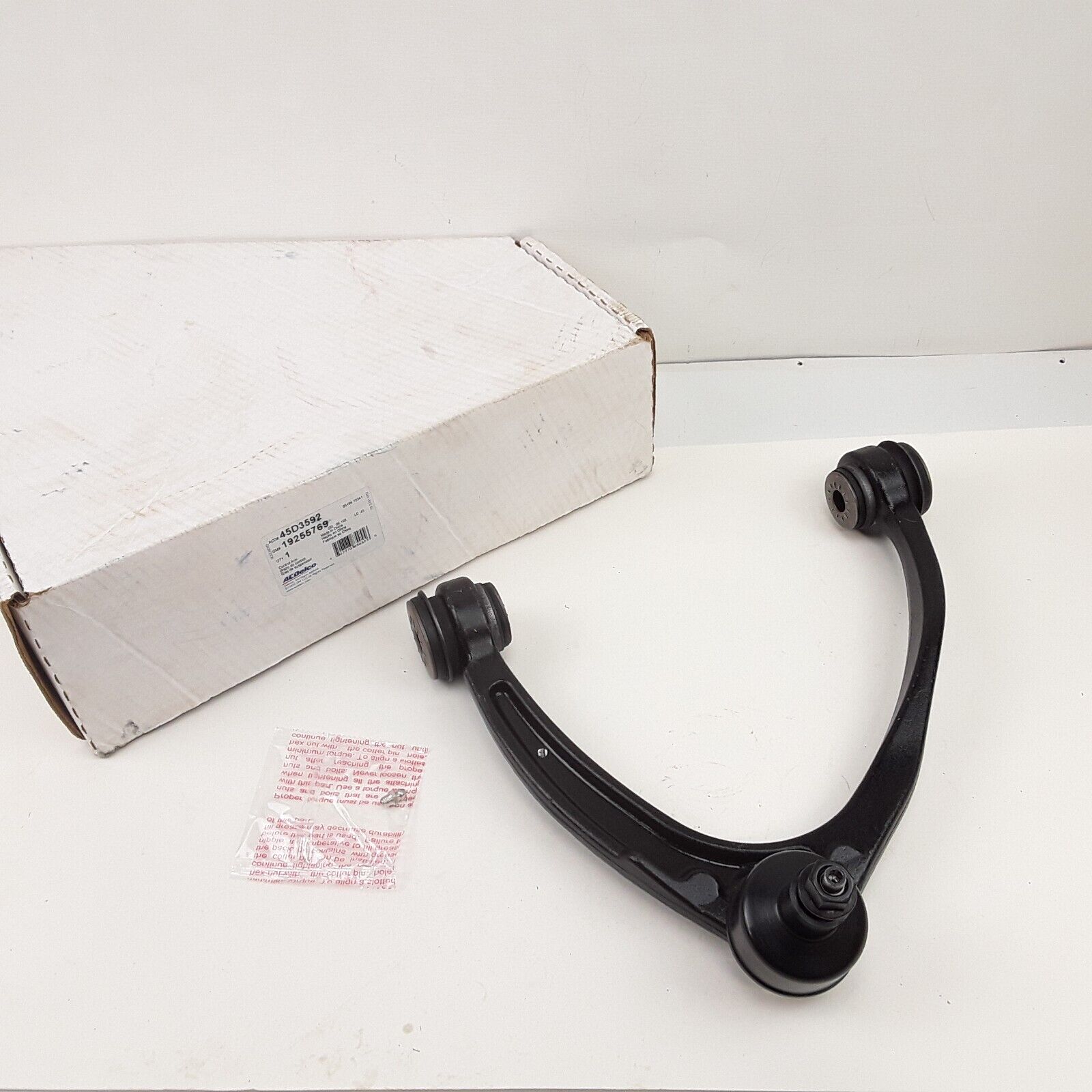 GM 45D3592 Ball Joint Suspension Control Arm for GMC Chevrolet Cadillac 2007-16