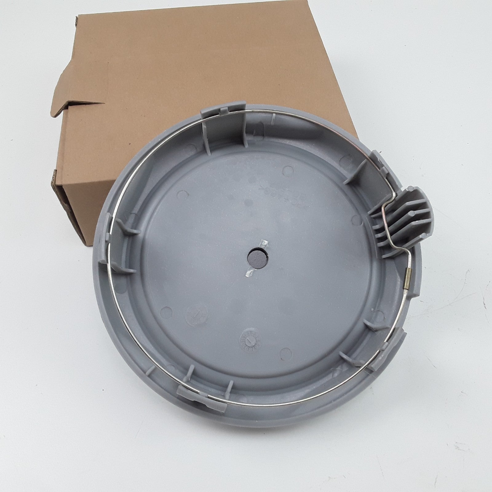 Wheel Center Cap Gray Fits Ford Explorer Sport Trac 2001 2002 2003 2004