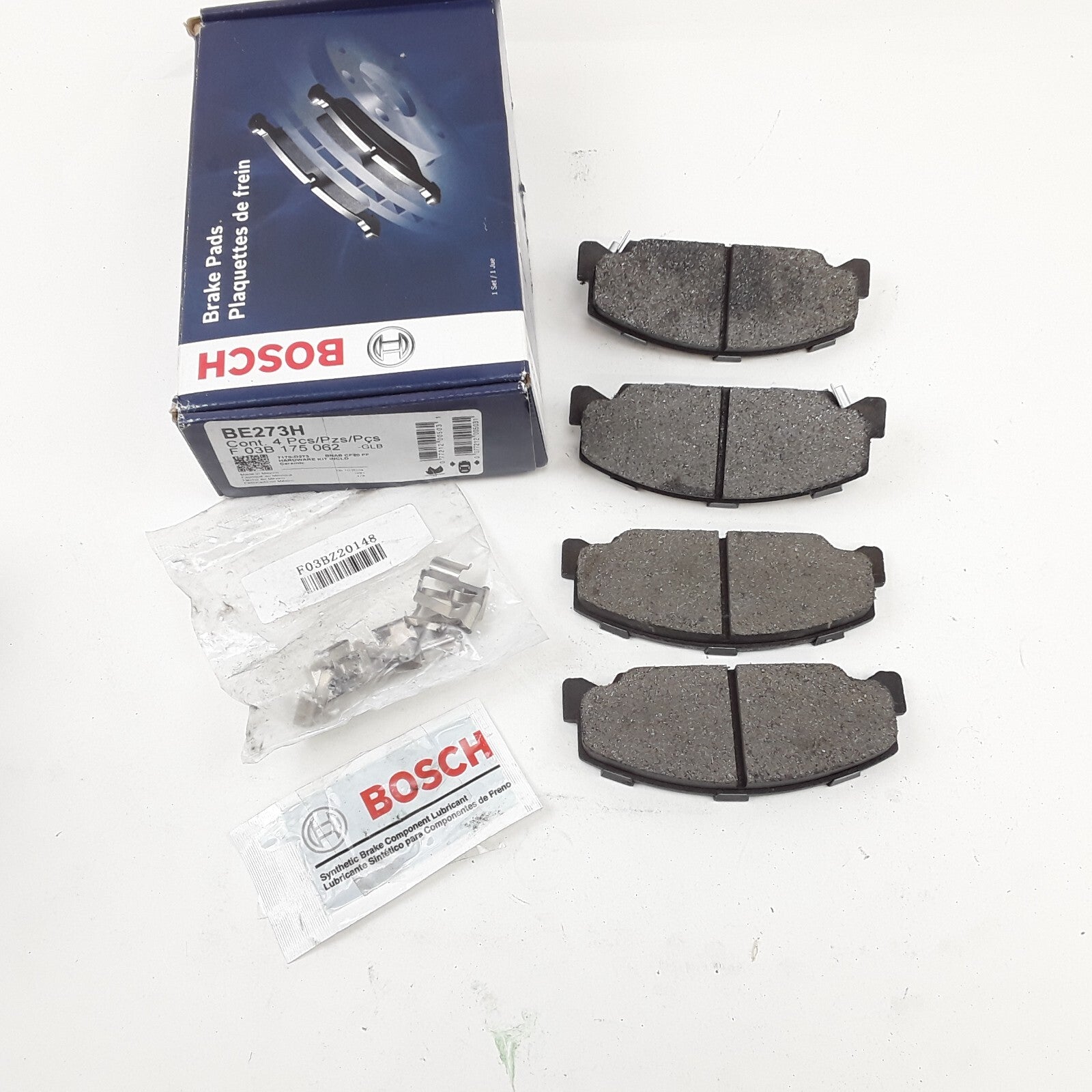 Front Disc Brake Pad Set Fits Honda Civic Accord CRX Civic del Sol (1984-2000)